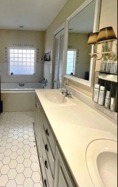 BAYVIEW MANOR 1ST ADDN - Residential