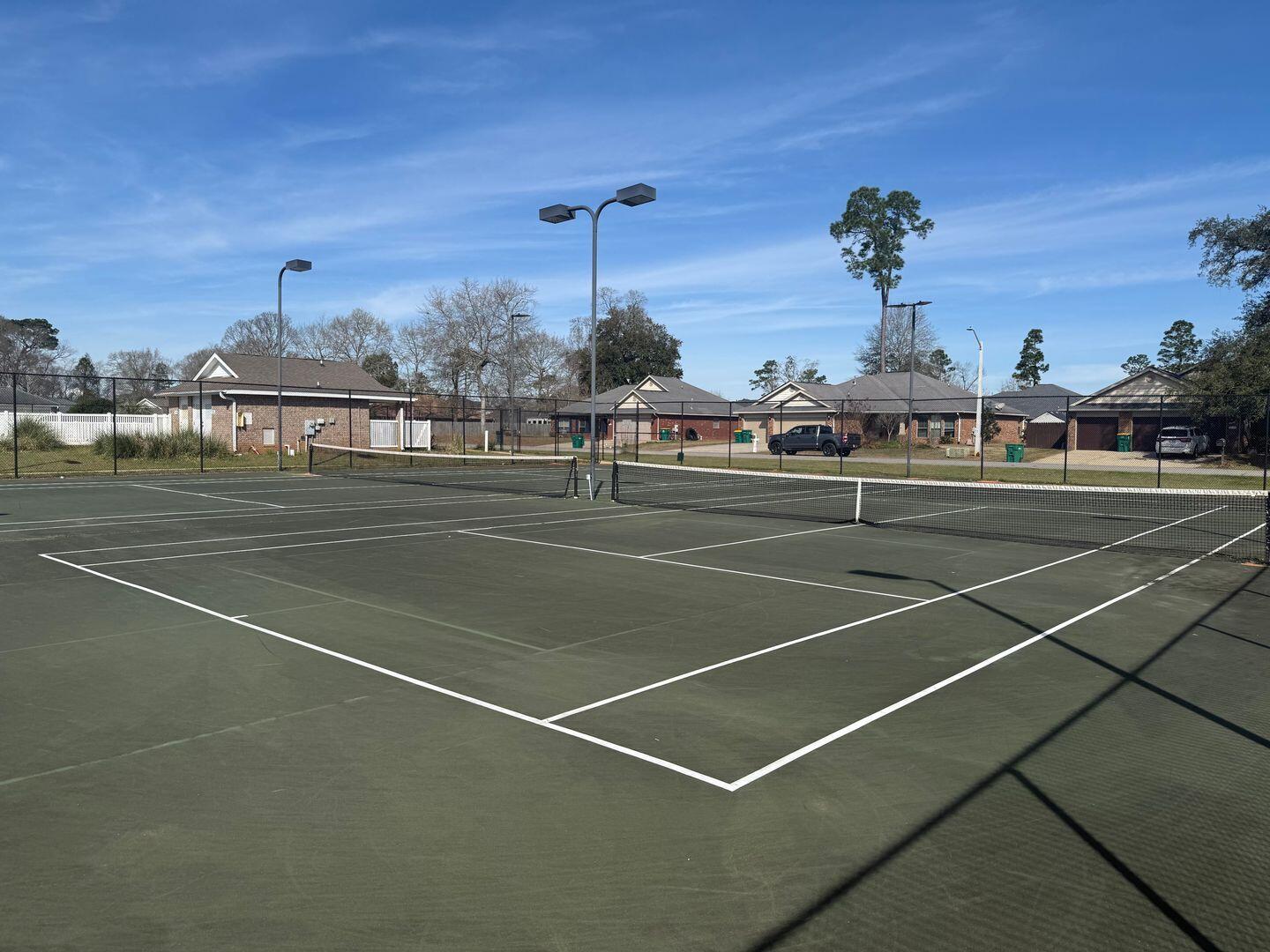 BROOKE ESTATES PH III - Residential Lease