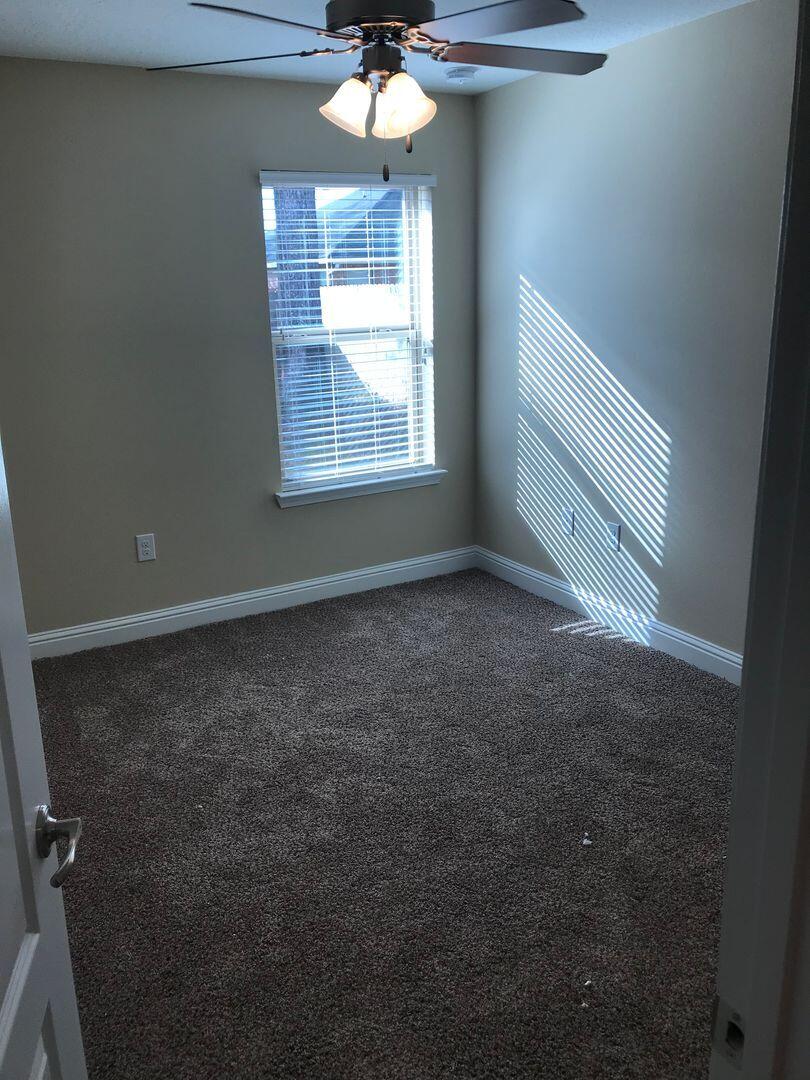 BROOKE ESTATES PH III - Residential Lease