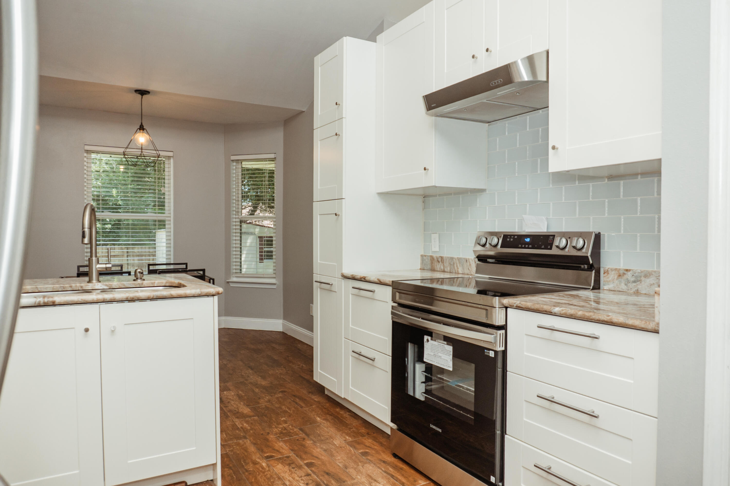 CHEROKEE BEND S/D PH 2 - Residential Lease