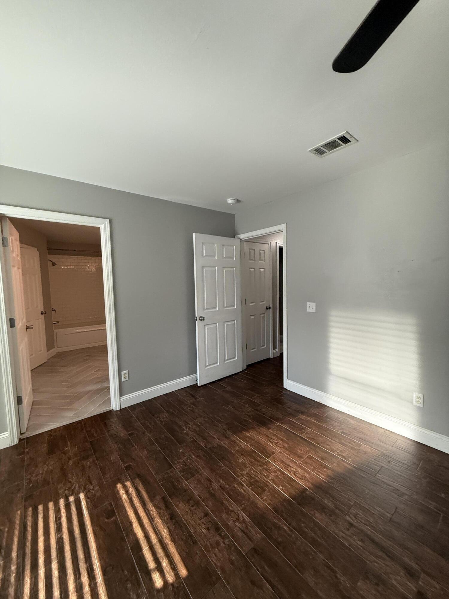 CHEROKEE BEND S/D PH 2 - Residential Lease