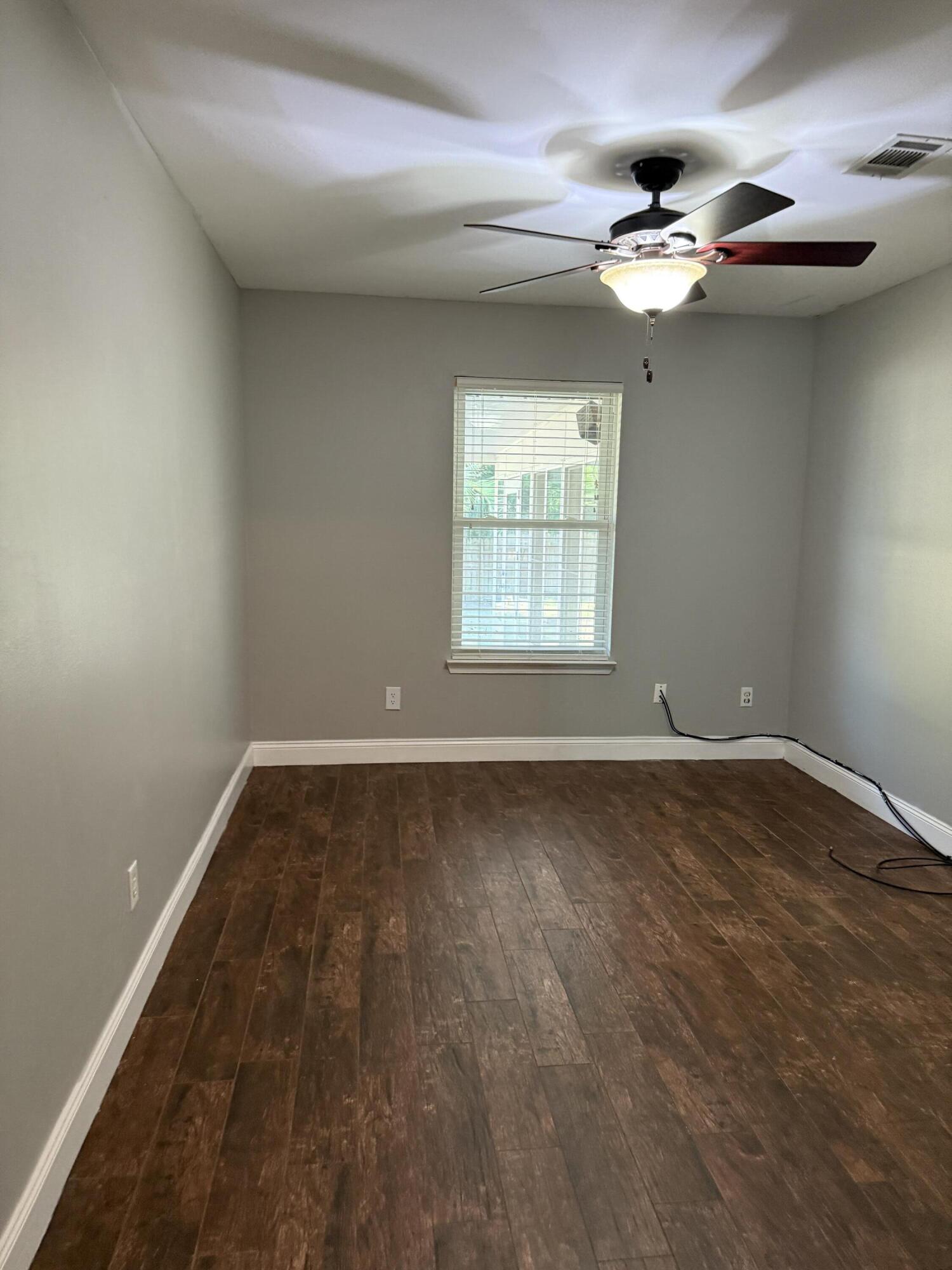 CHEROKEE BEND S/D PH 2 - Residential Lease