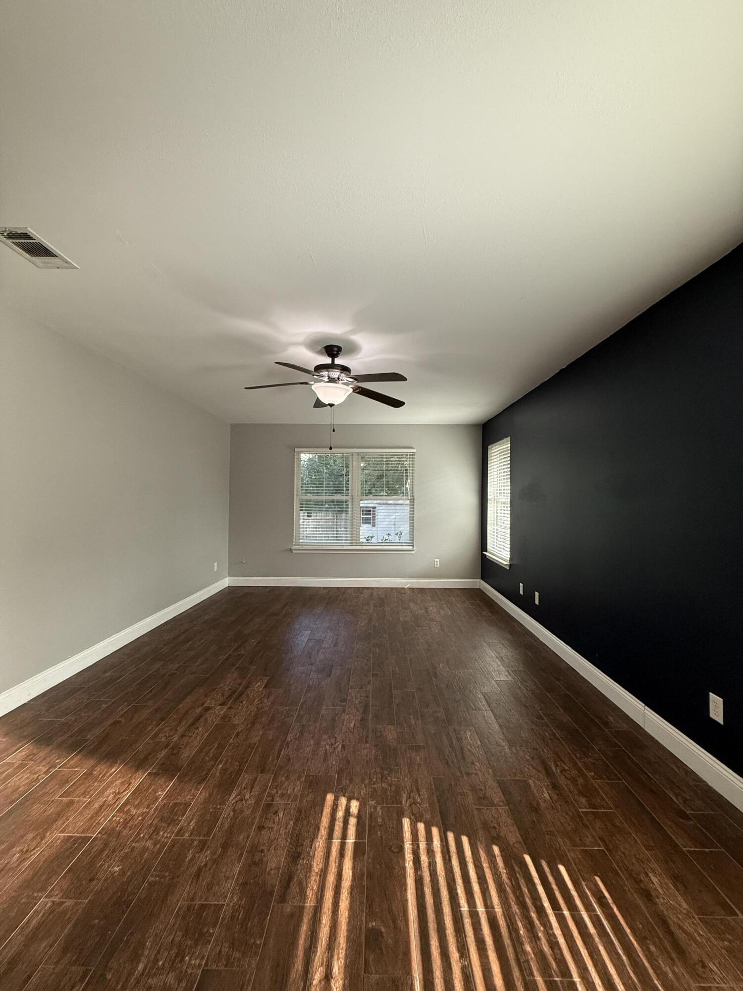 CHEROKEE BEND S/D PH 2 - Residential Lease