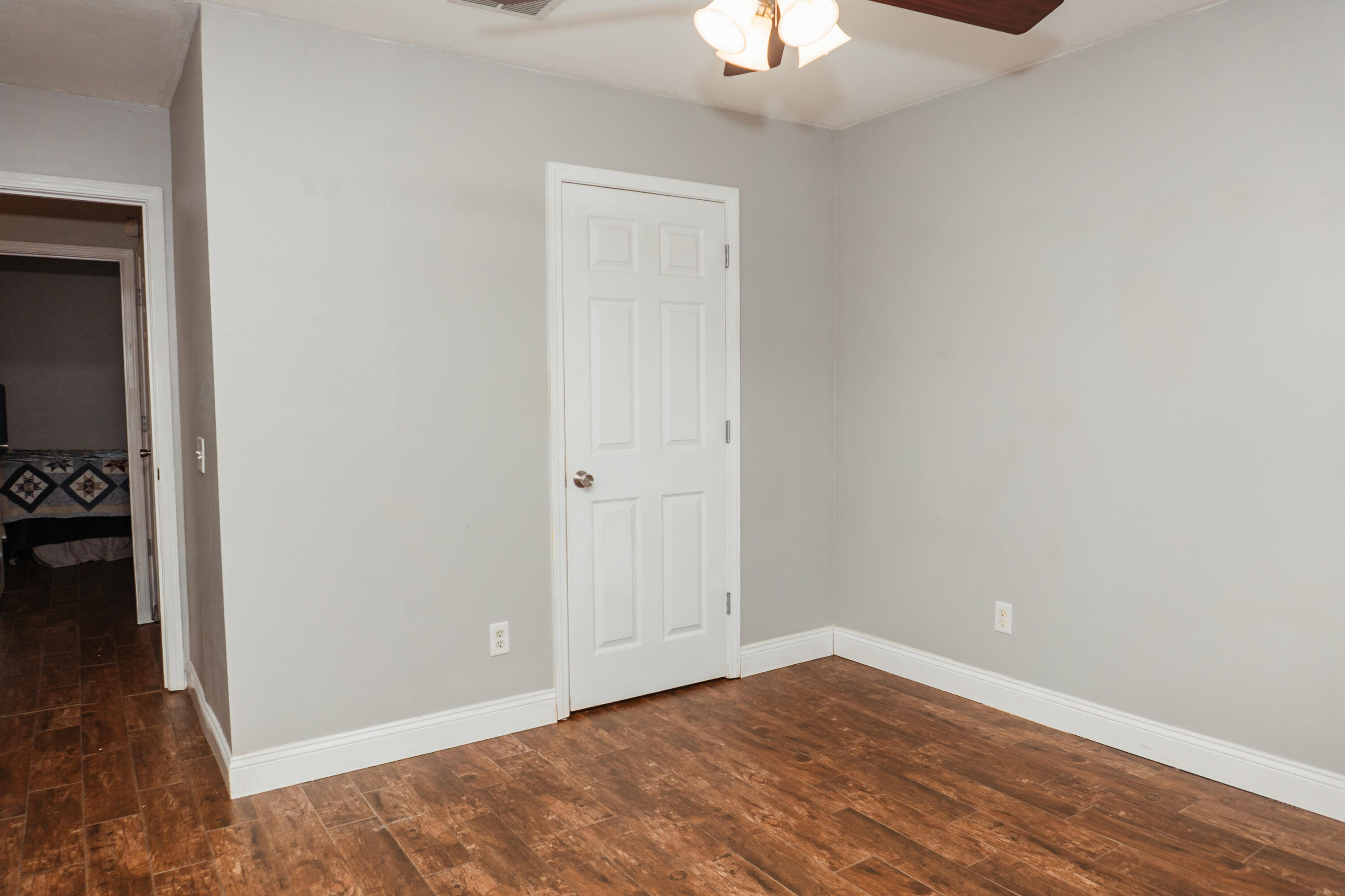 CHEROKEE BEND S/D PH 2 - Residential Lease