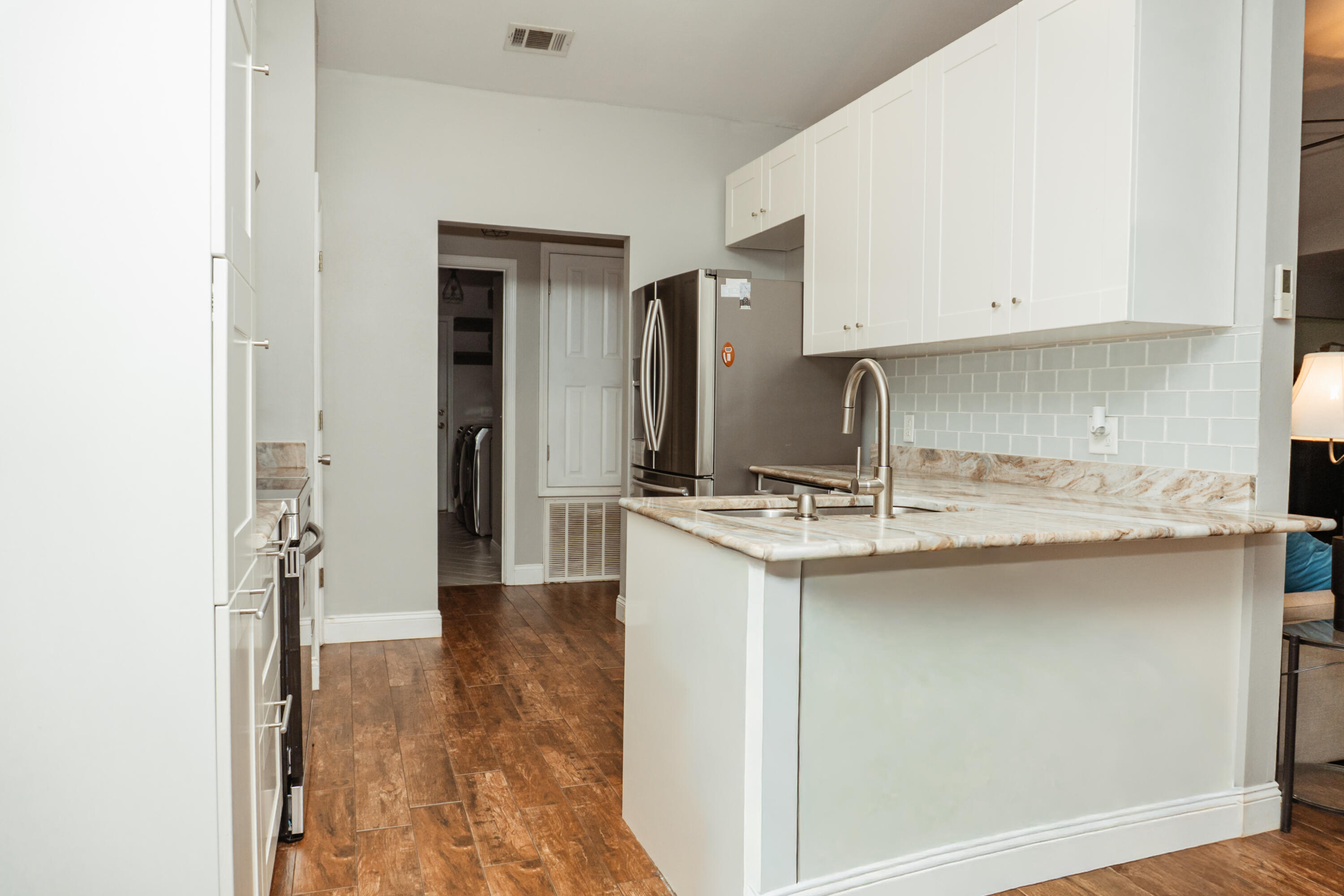 CHEROKEE BEND S/D PH 2 - Residential Lease