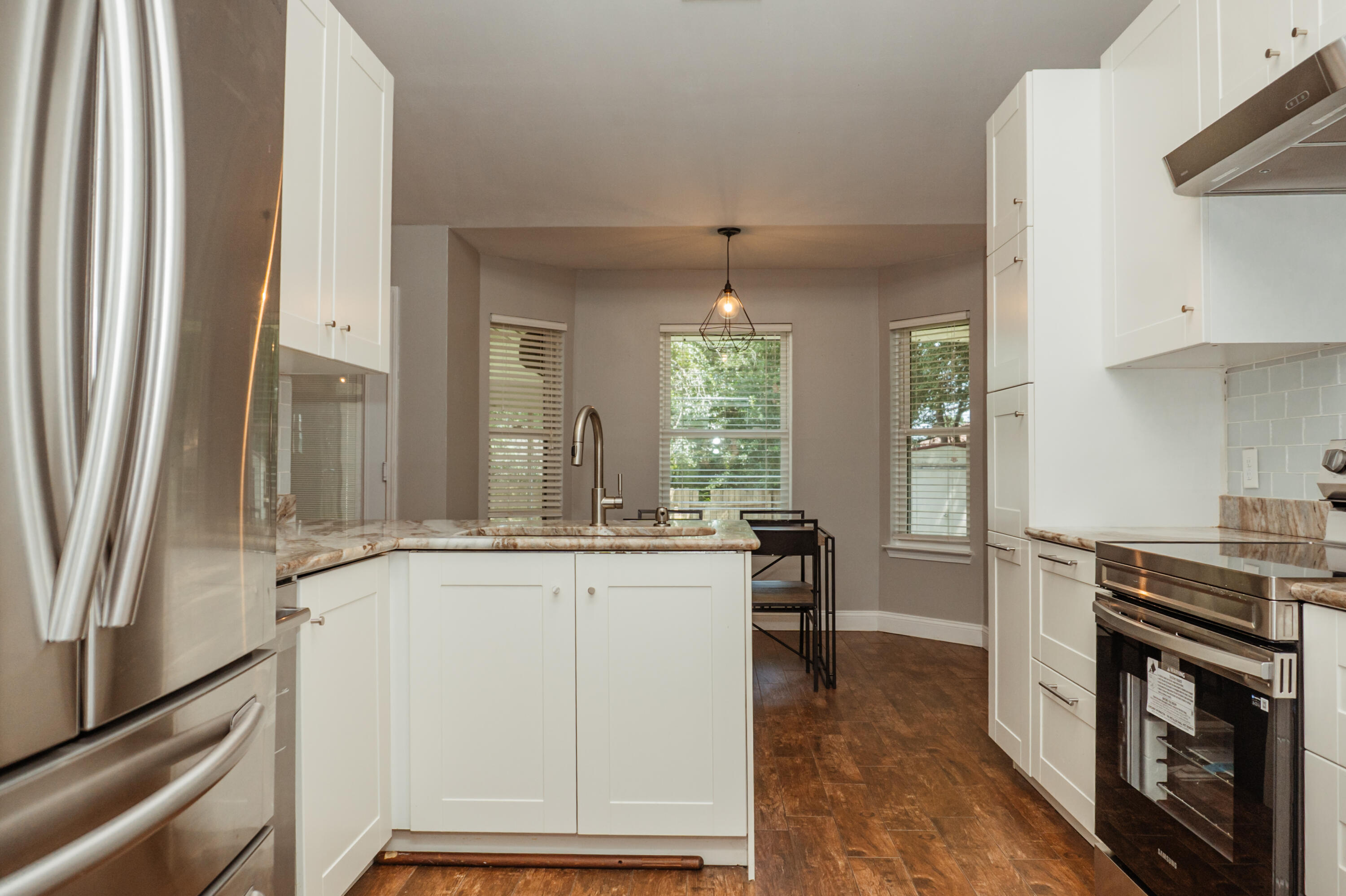 CHEROKEE BEND S/D PH 2 - Residential Lease