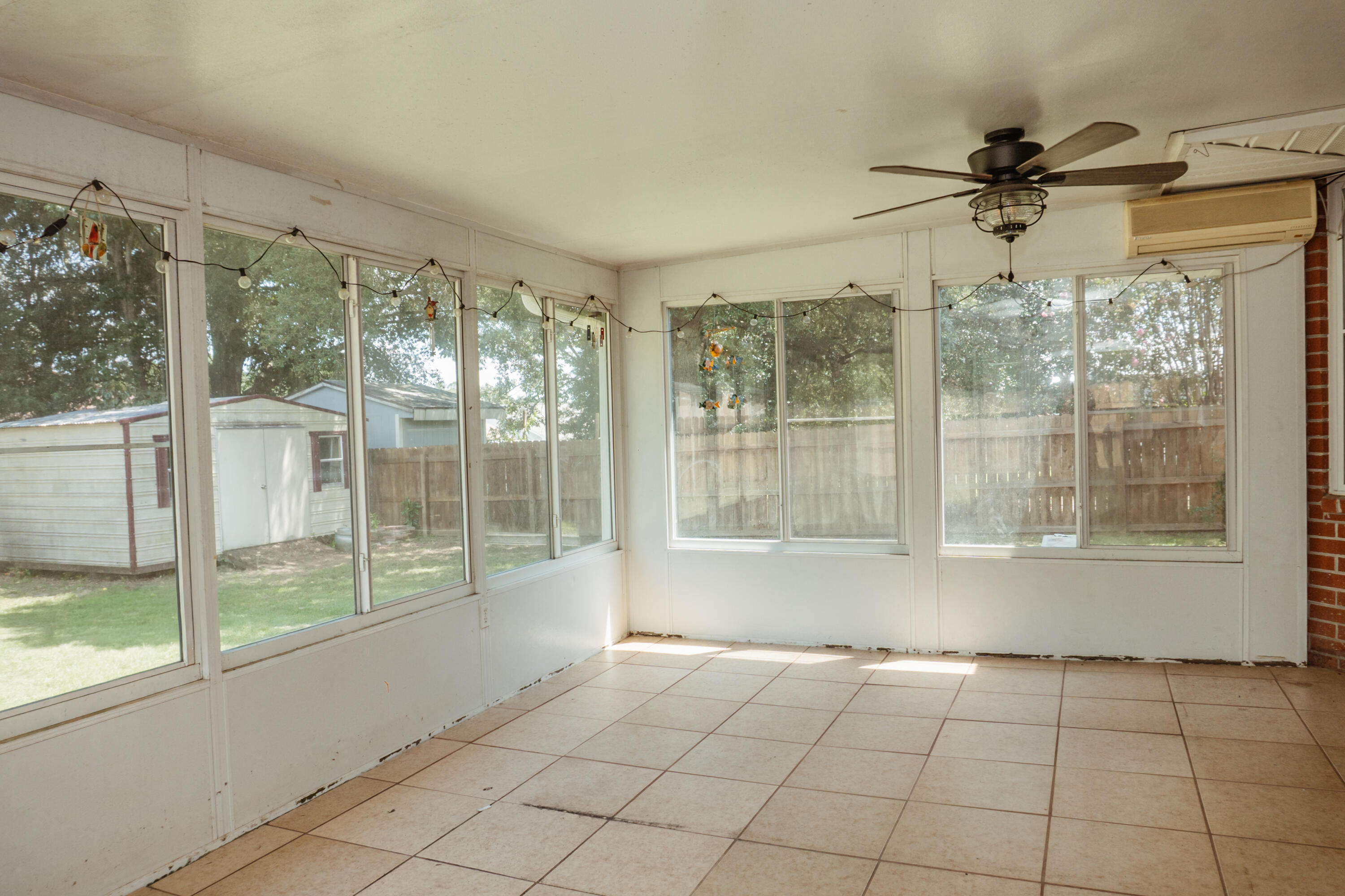 CHEROKEE BEND S/D PH 2 - Residential Lease