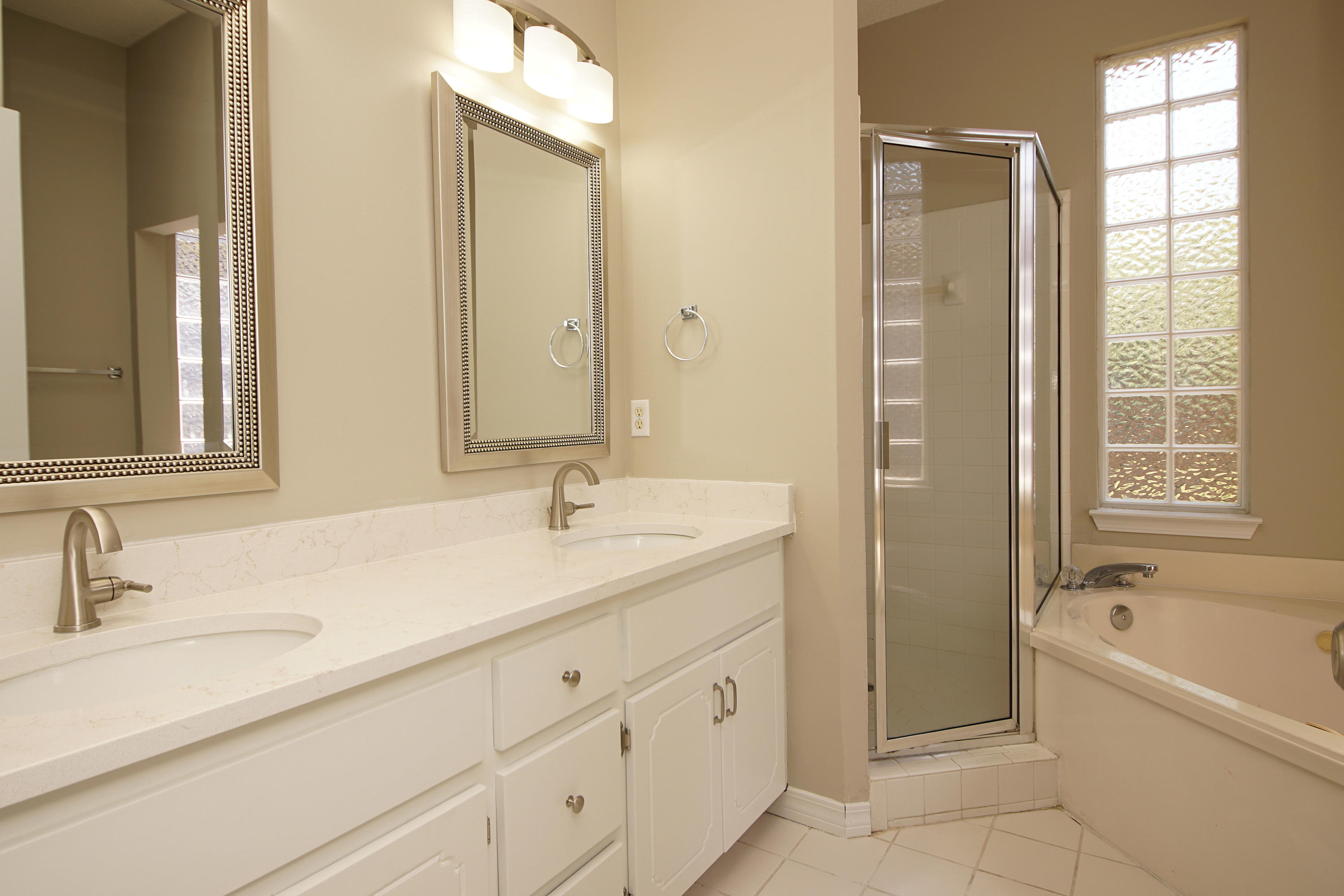 PARKWOOD COVE AT BLUEWATER BAY - Residential