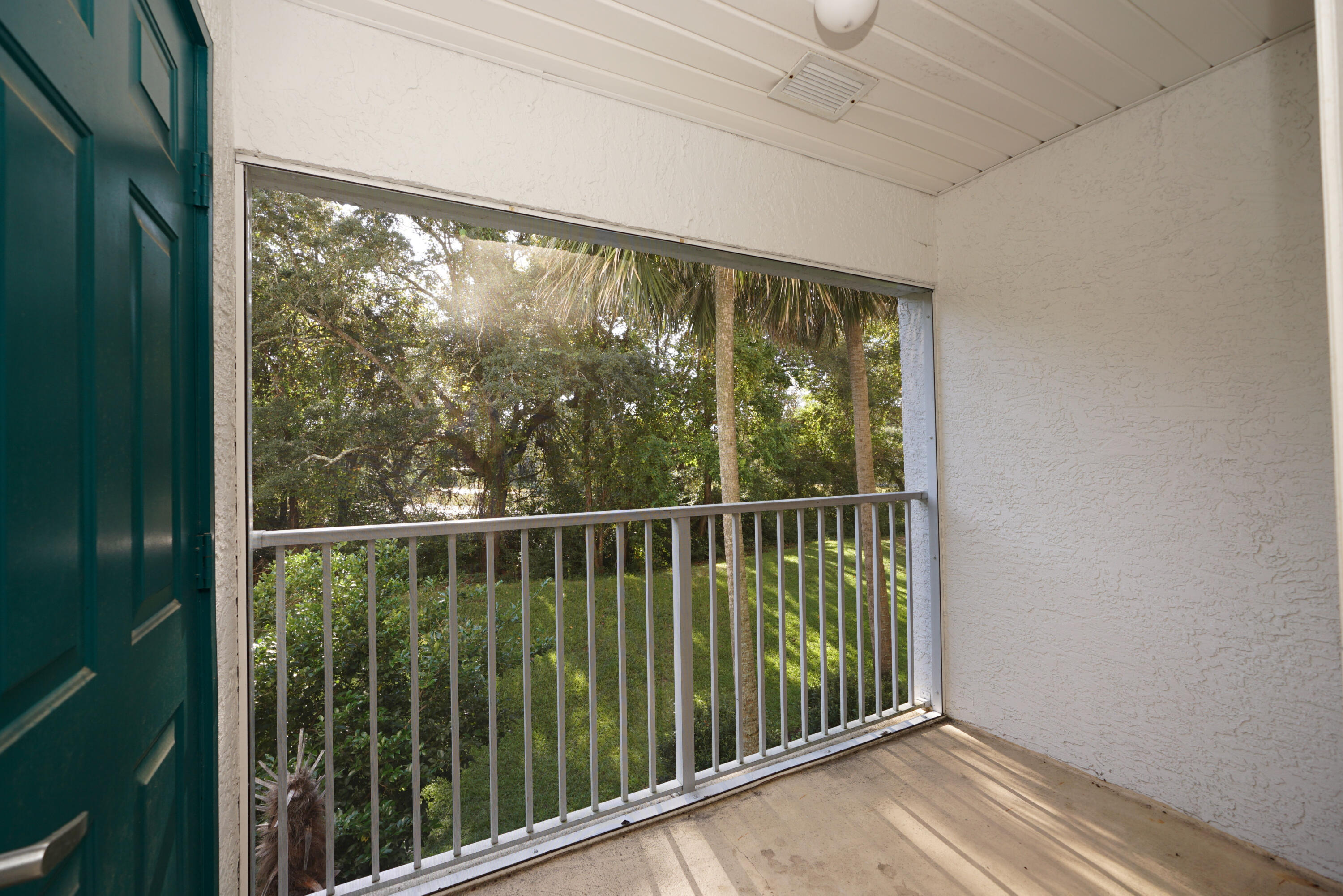 FLORIDA CLUB - Residential Lease