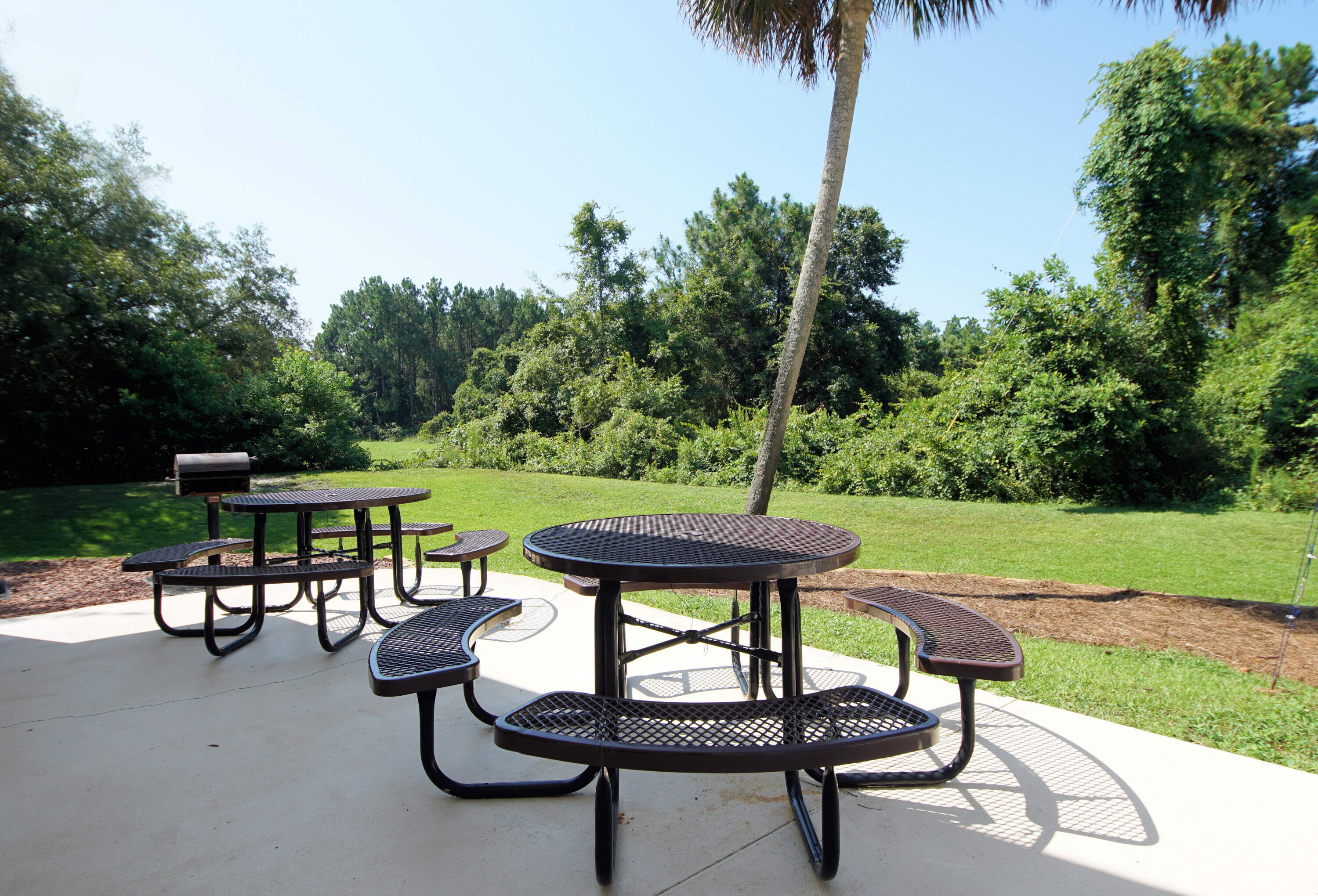 FLORIDA CLUB - Residential Lease