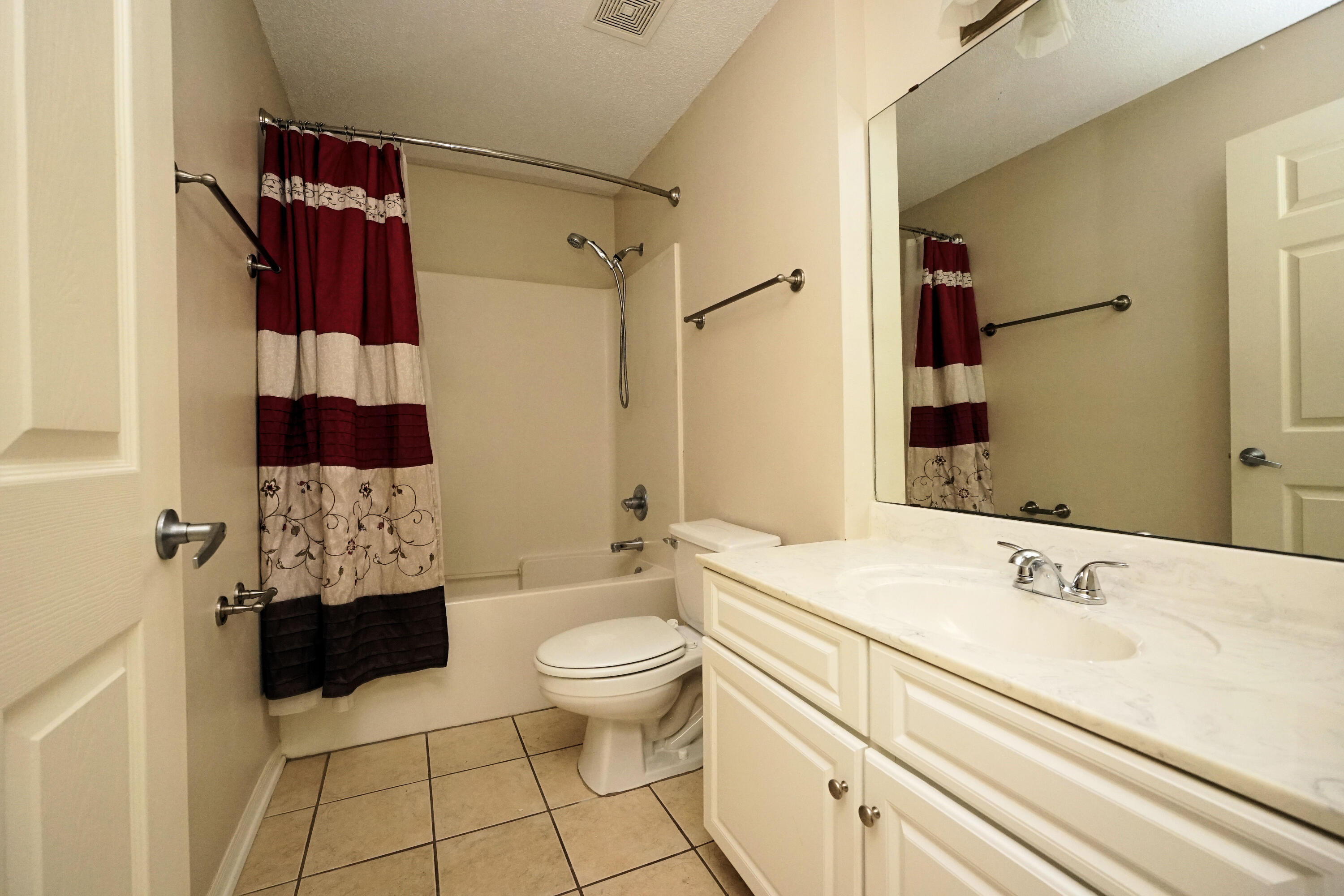 FLORIDA CLUB - Residential Lease