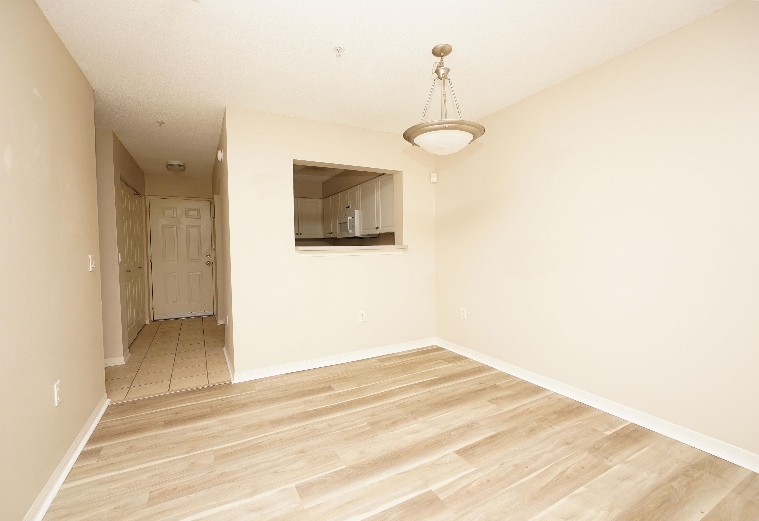 FLORIDA CLUB - Residential Lease