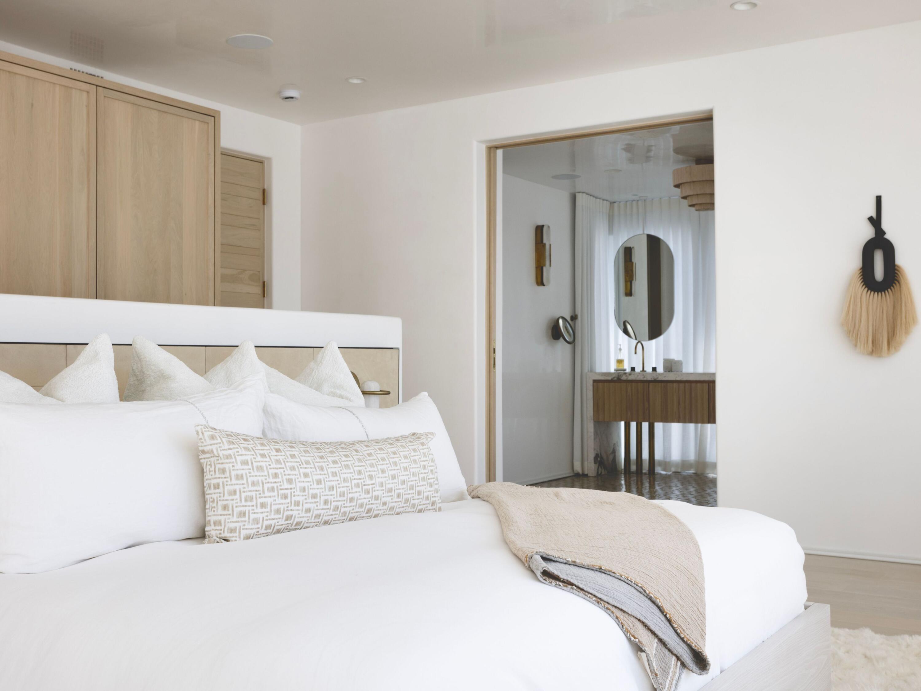 ALYS BEACH - Residential