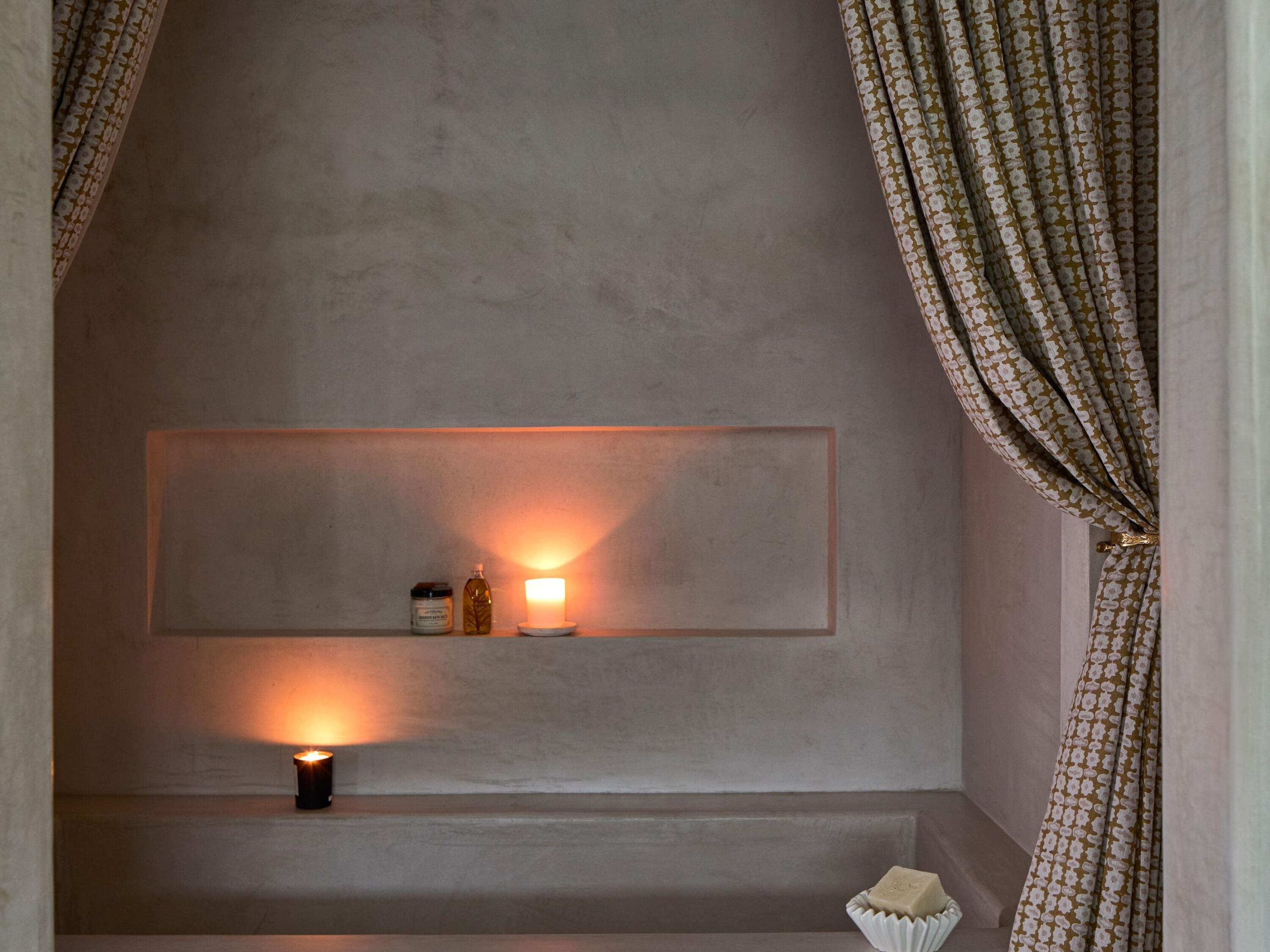 ALYS BEACH - Residential