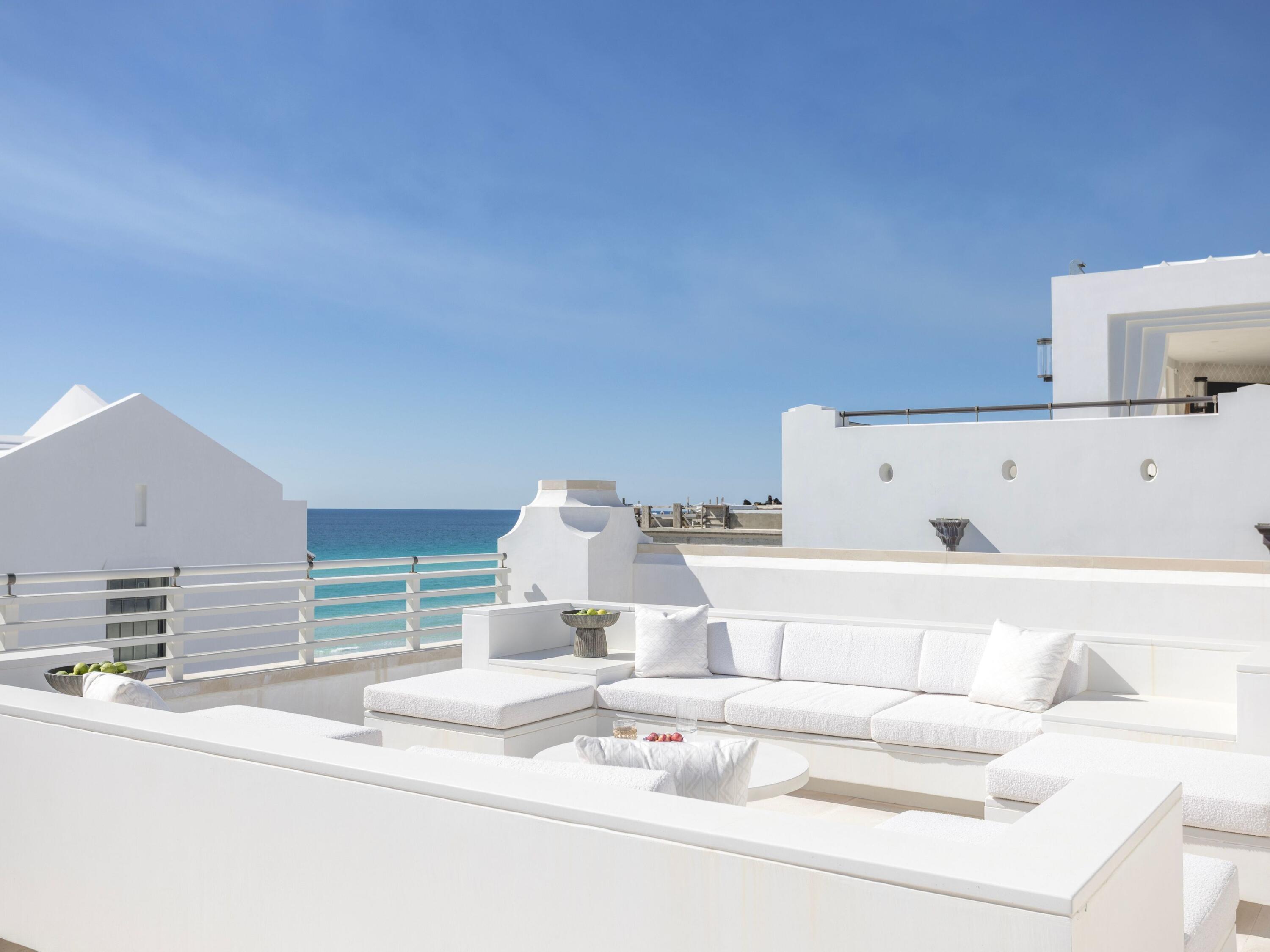 ALYS BEACH - Residential