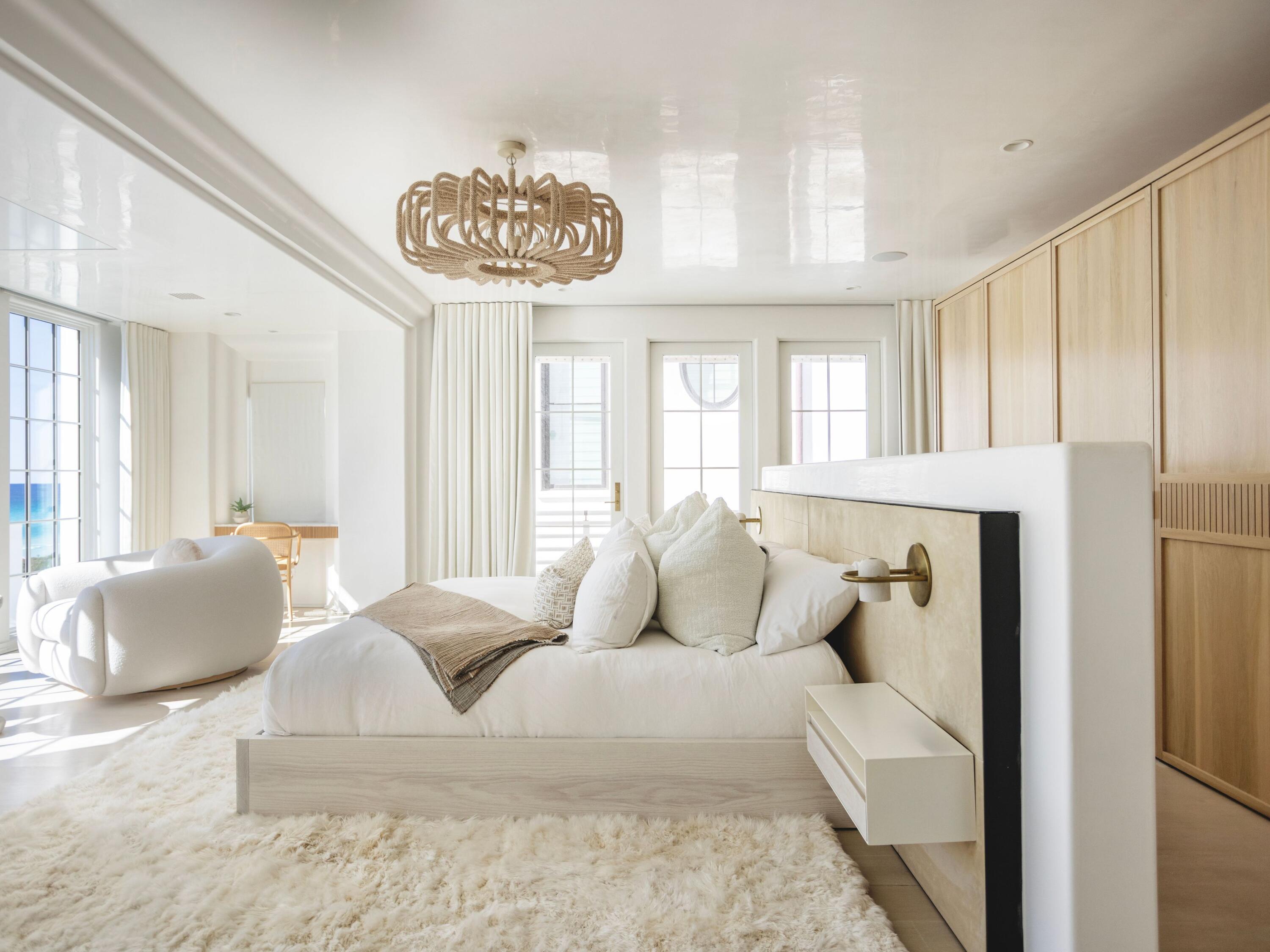 ALYS BEACH - Residential