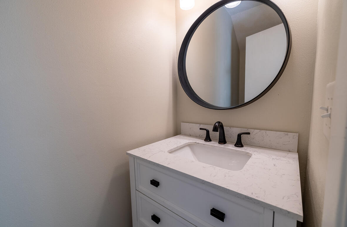 VALPARAISO PINECREST 1 - Residential Lease