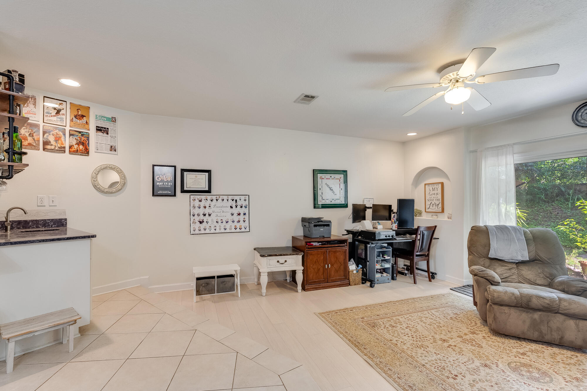 PELICAN PLACE T/H EAST - Residential