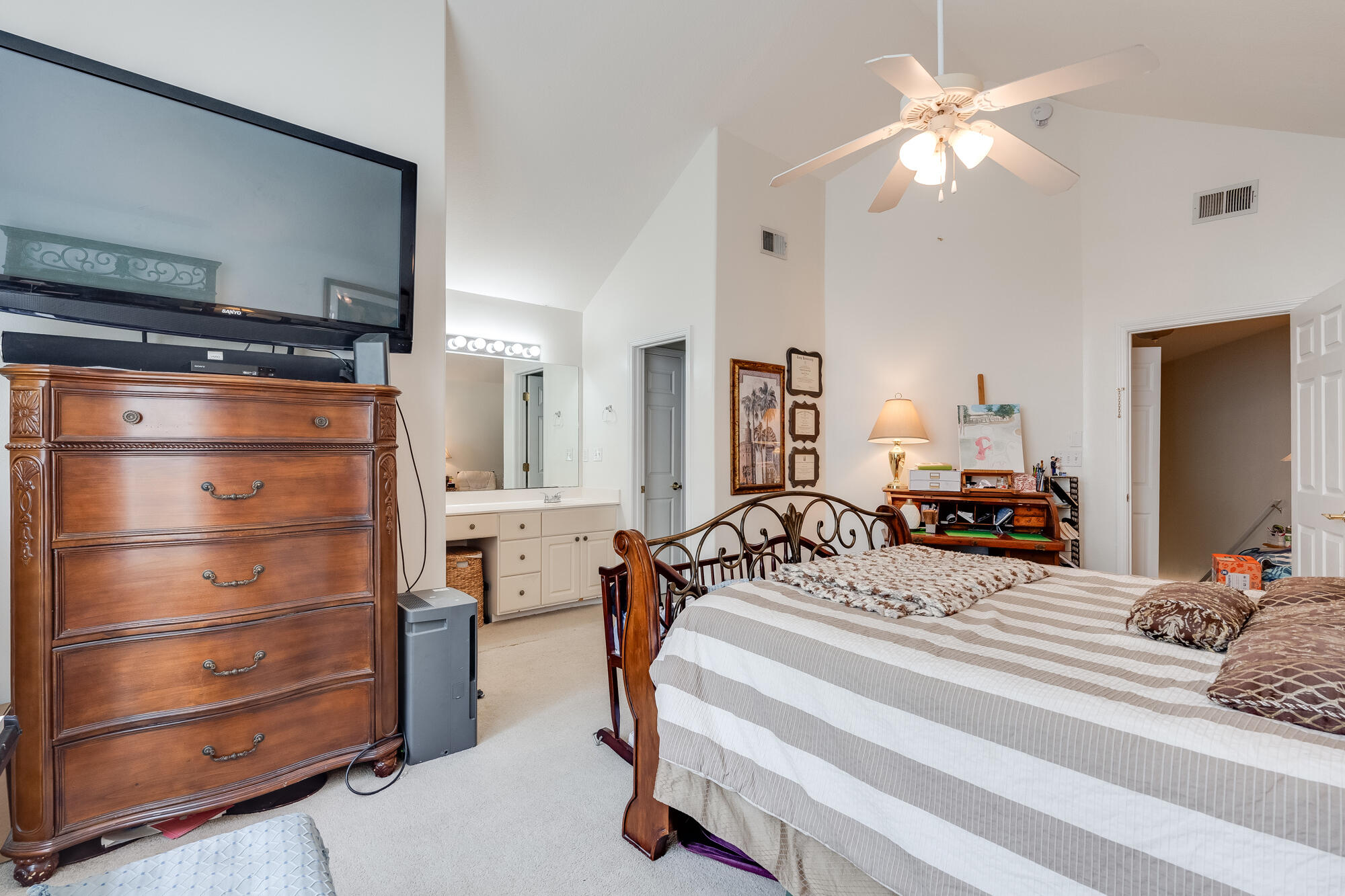 PELICAN PLACE T/H EAST - Residential