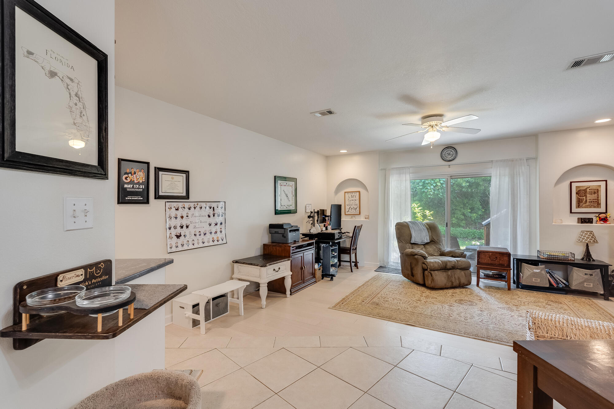 PELICAN PLACE T/H EAST - Residential