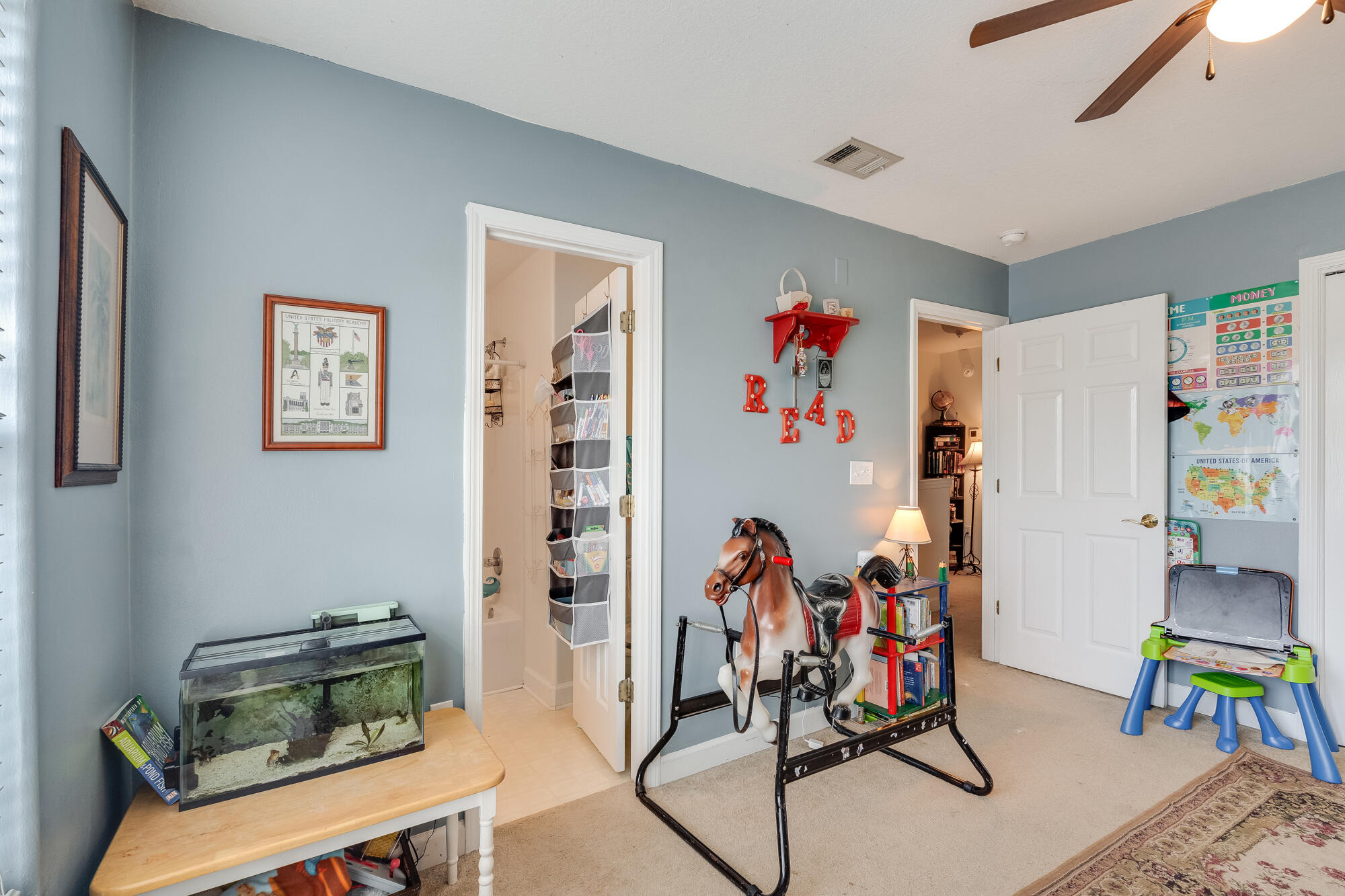 PELICAN PLACE T/H EAST - Residential