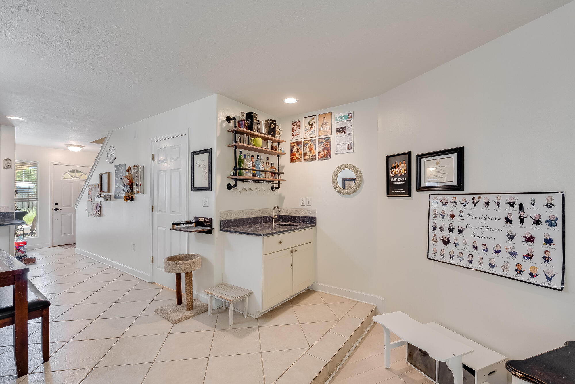 PELICAN PLACE T/H EAST - Residential