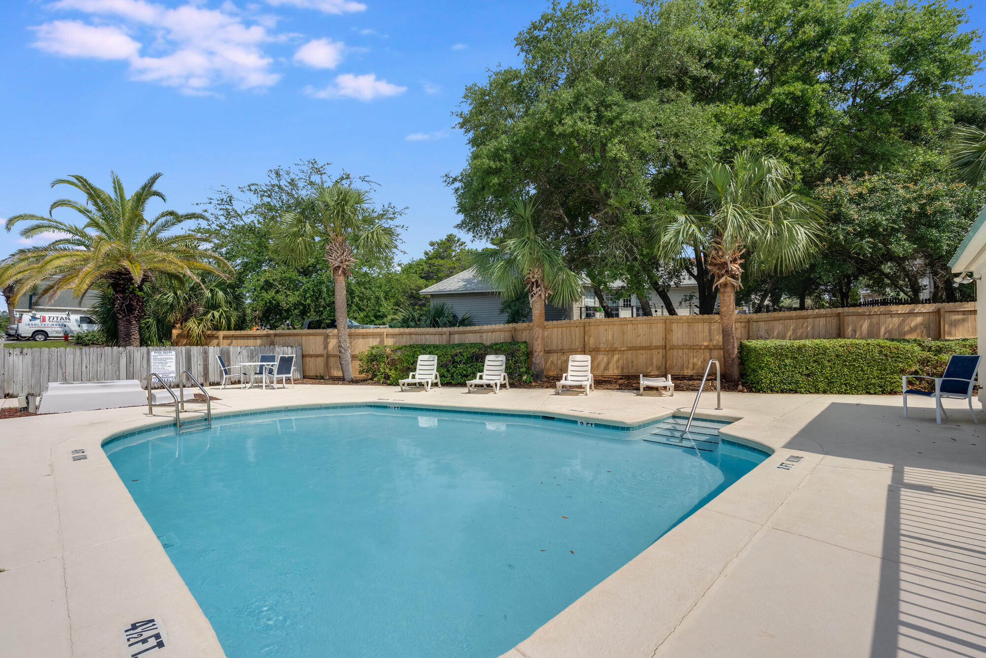 PELICAN PLACE T/H EAST - Residential