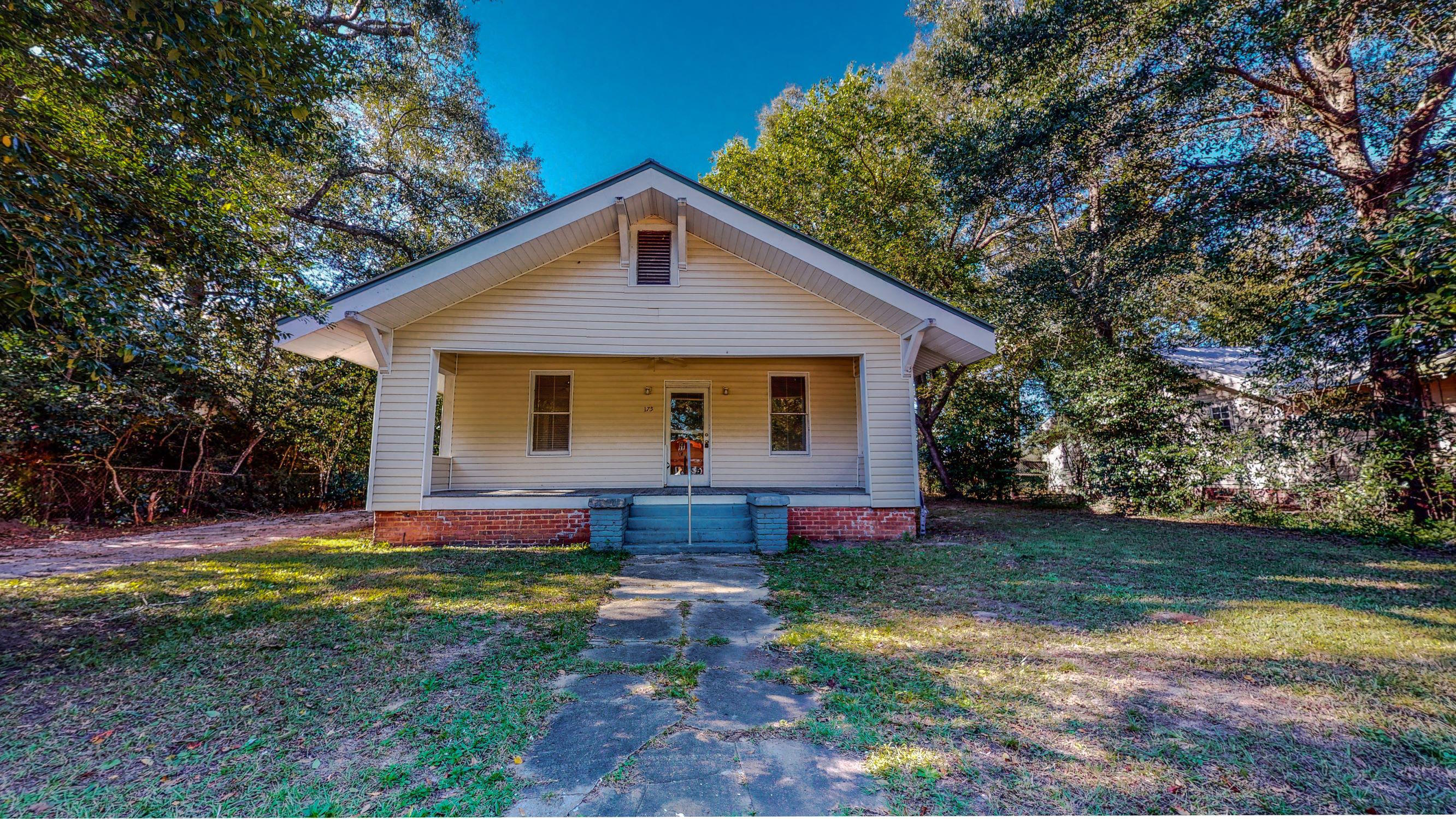 TOWN OF DEFUNIAK SPRINGS - Residential