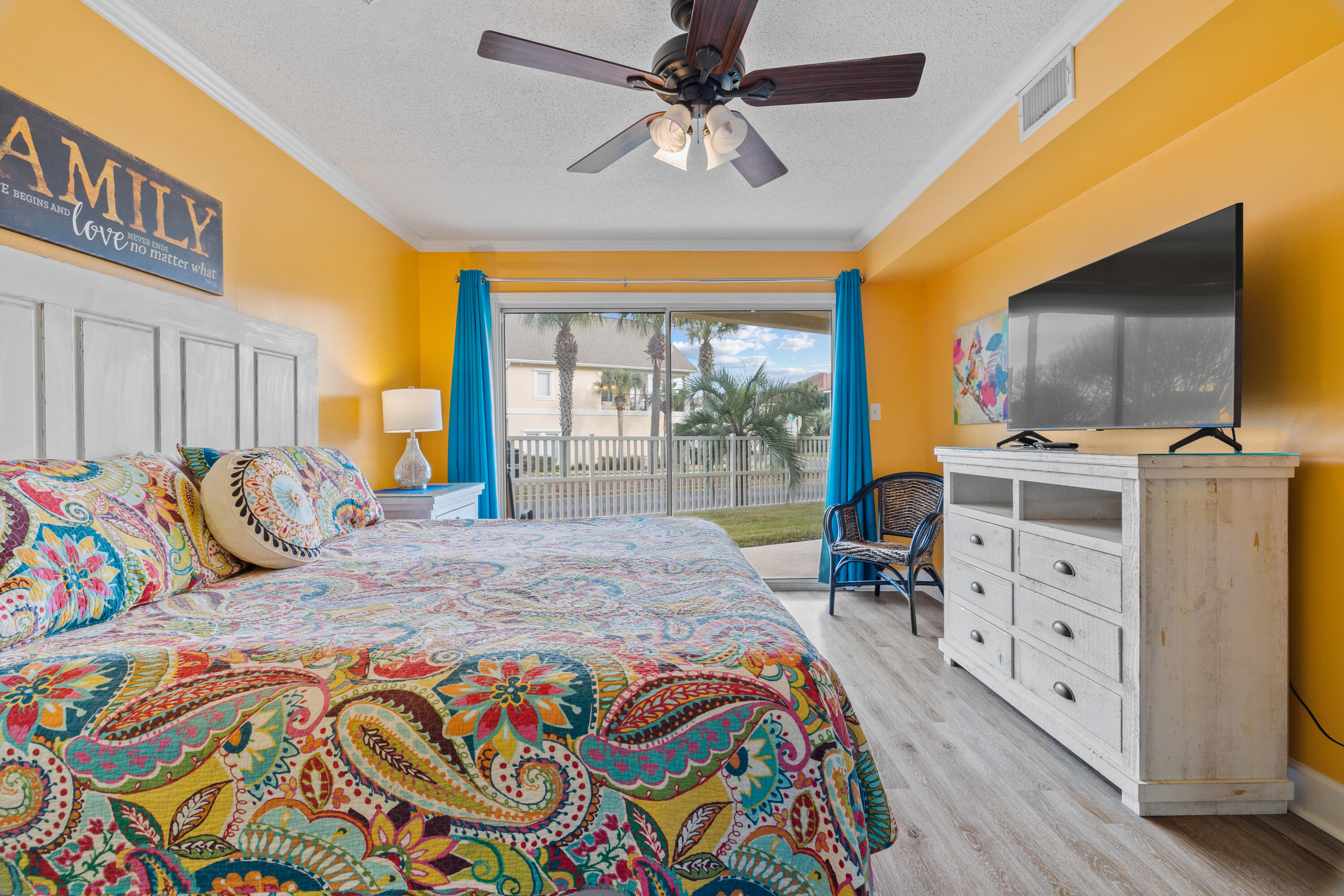 MARAVILLA CONDO 1 - Residential