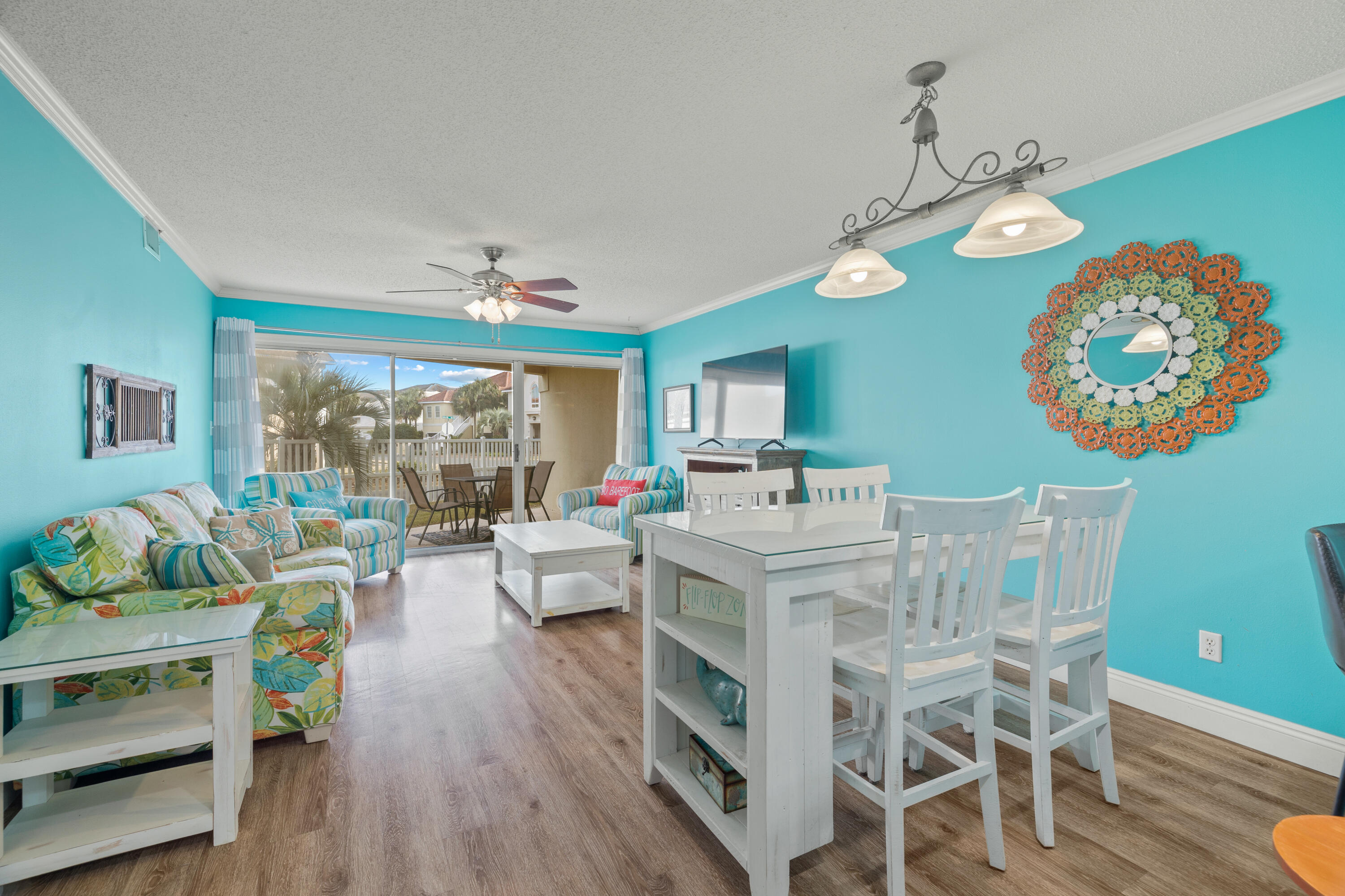 MARAVILLA CONDO 1 - Residential