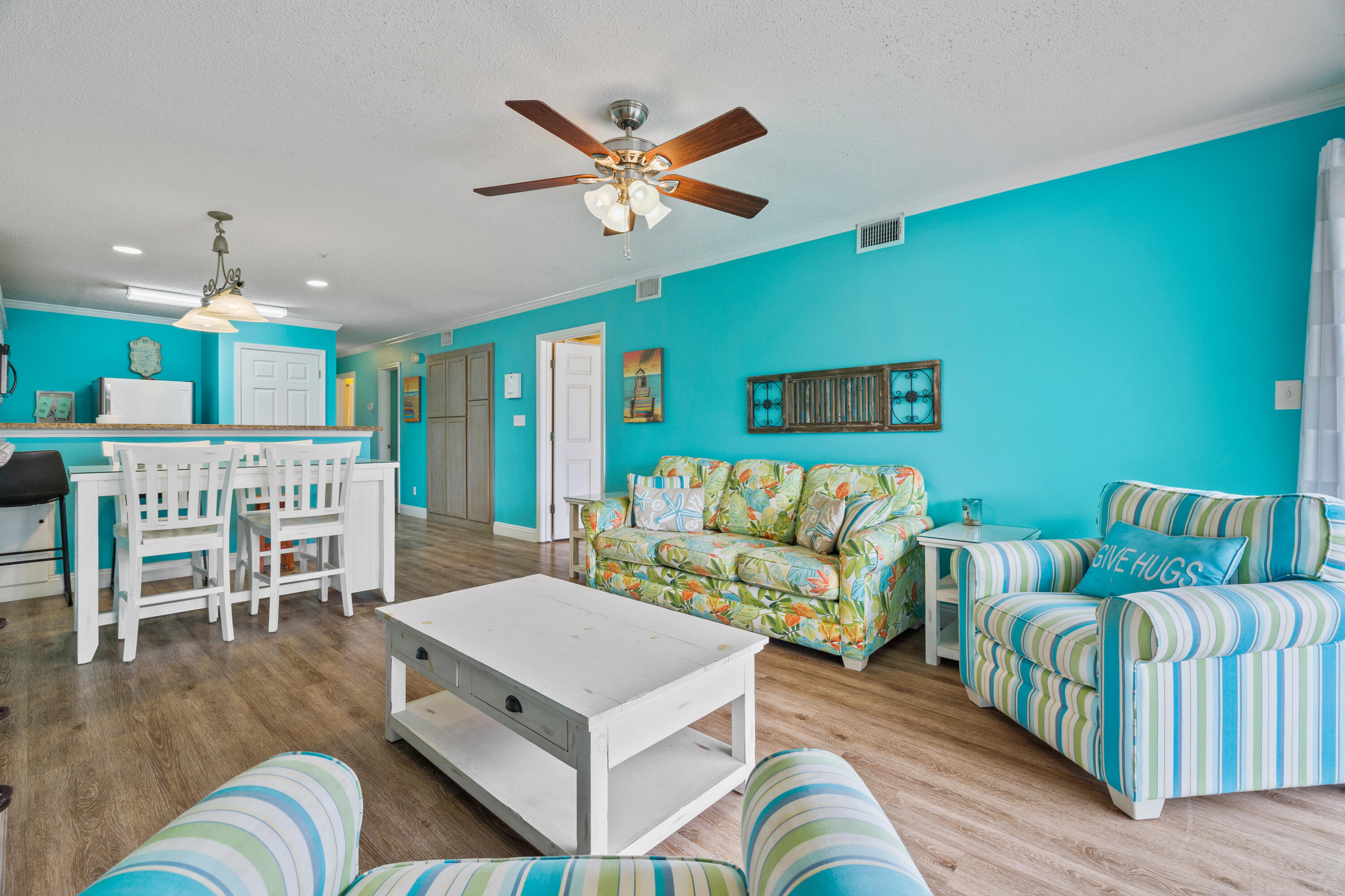 MARAVILLA CONDO 1 - Residential