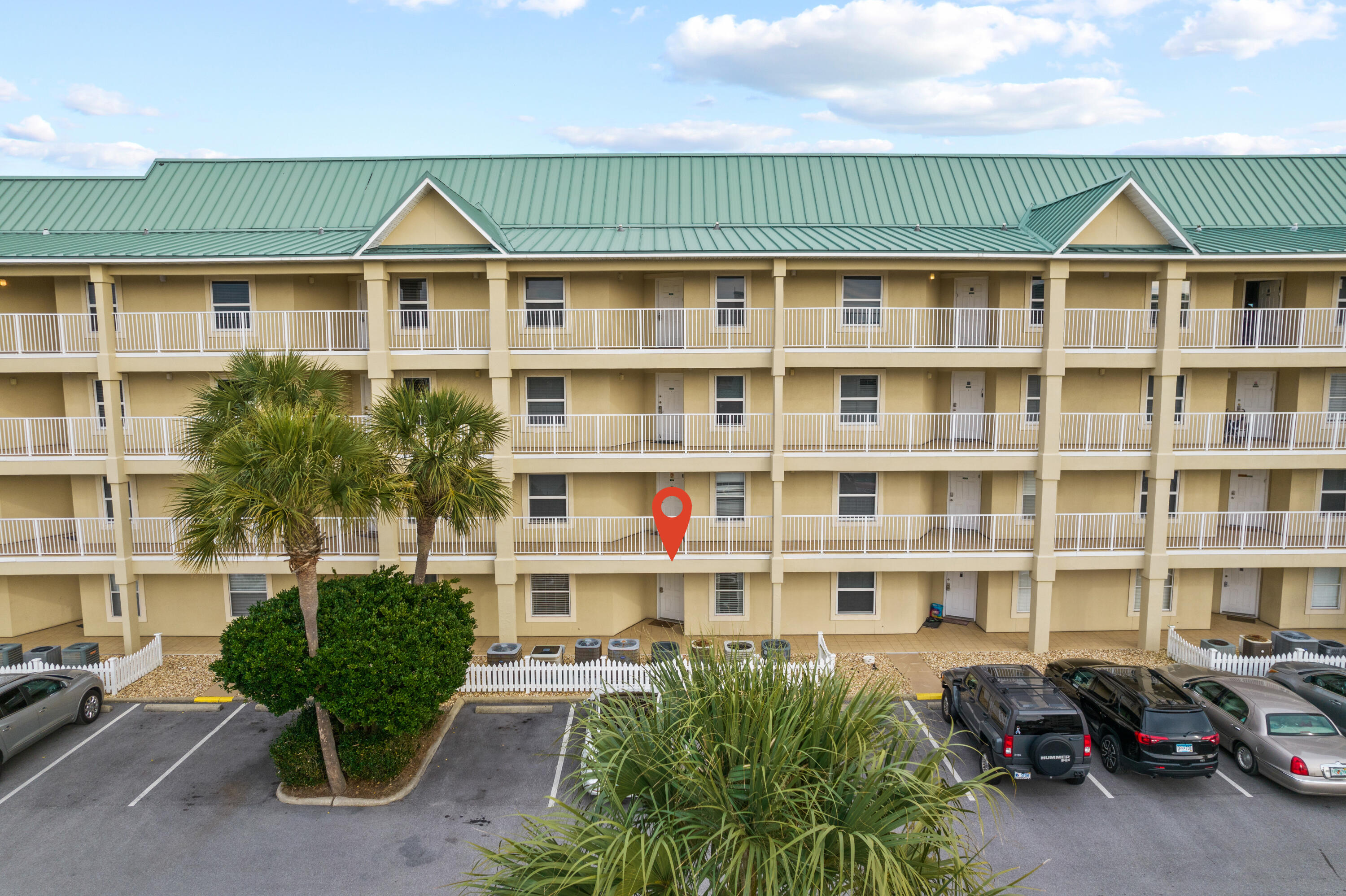 MARAVILLA CONDO 1 - Residential