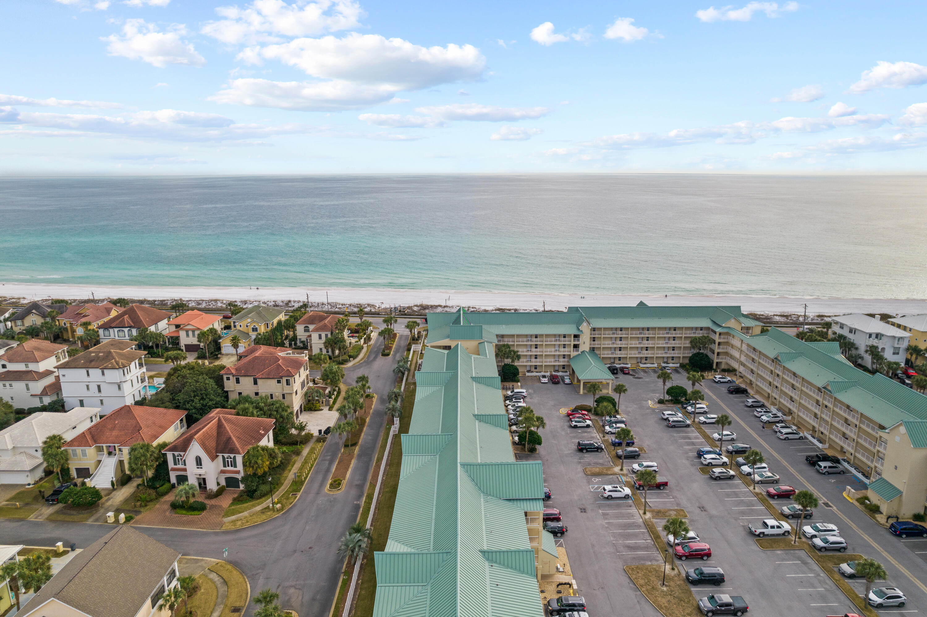 MARAVILLA CONDO 1 - Residential