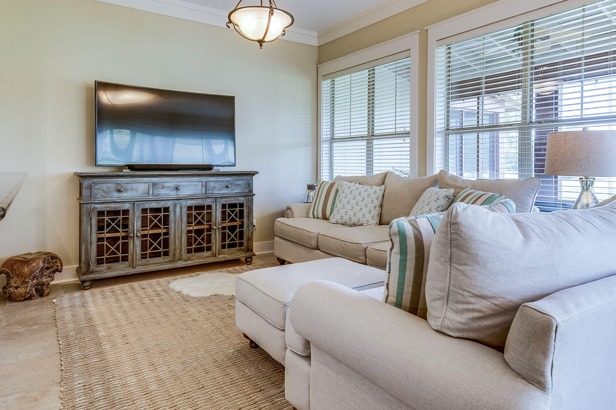 MAGNOLIA BAY - Residential