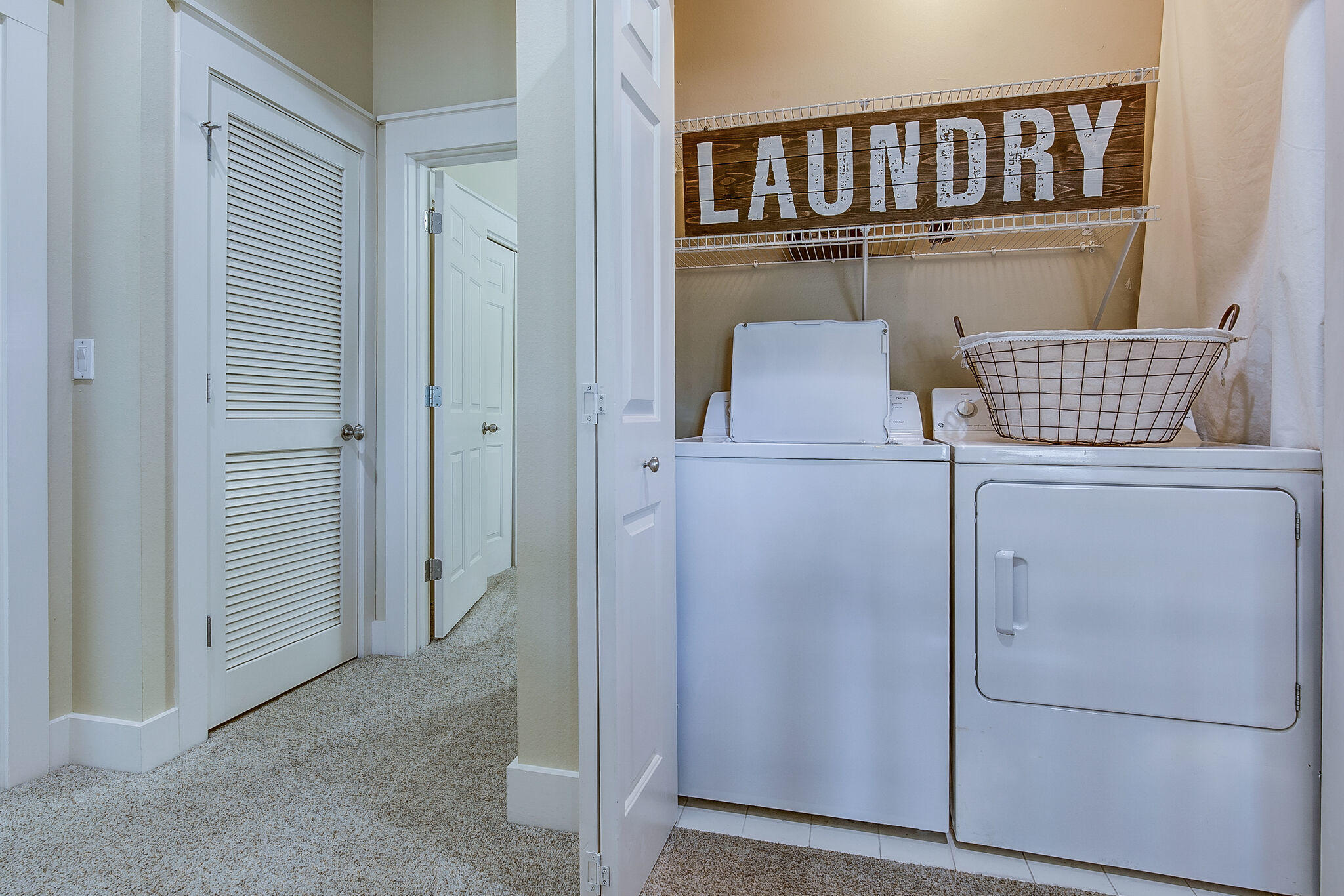 MAGNOLIA BAY - Residential