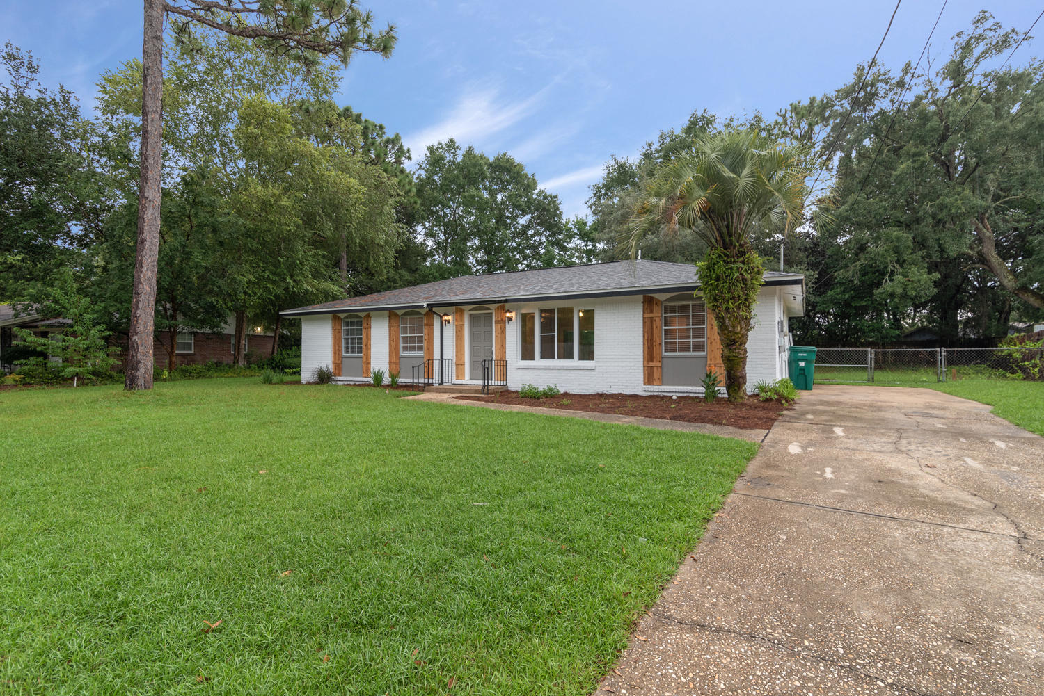 CAROL ANNE MANOR 1ST ADDN - Residential