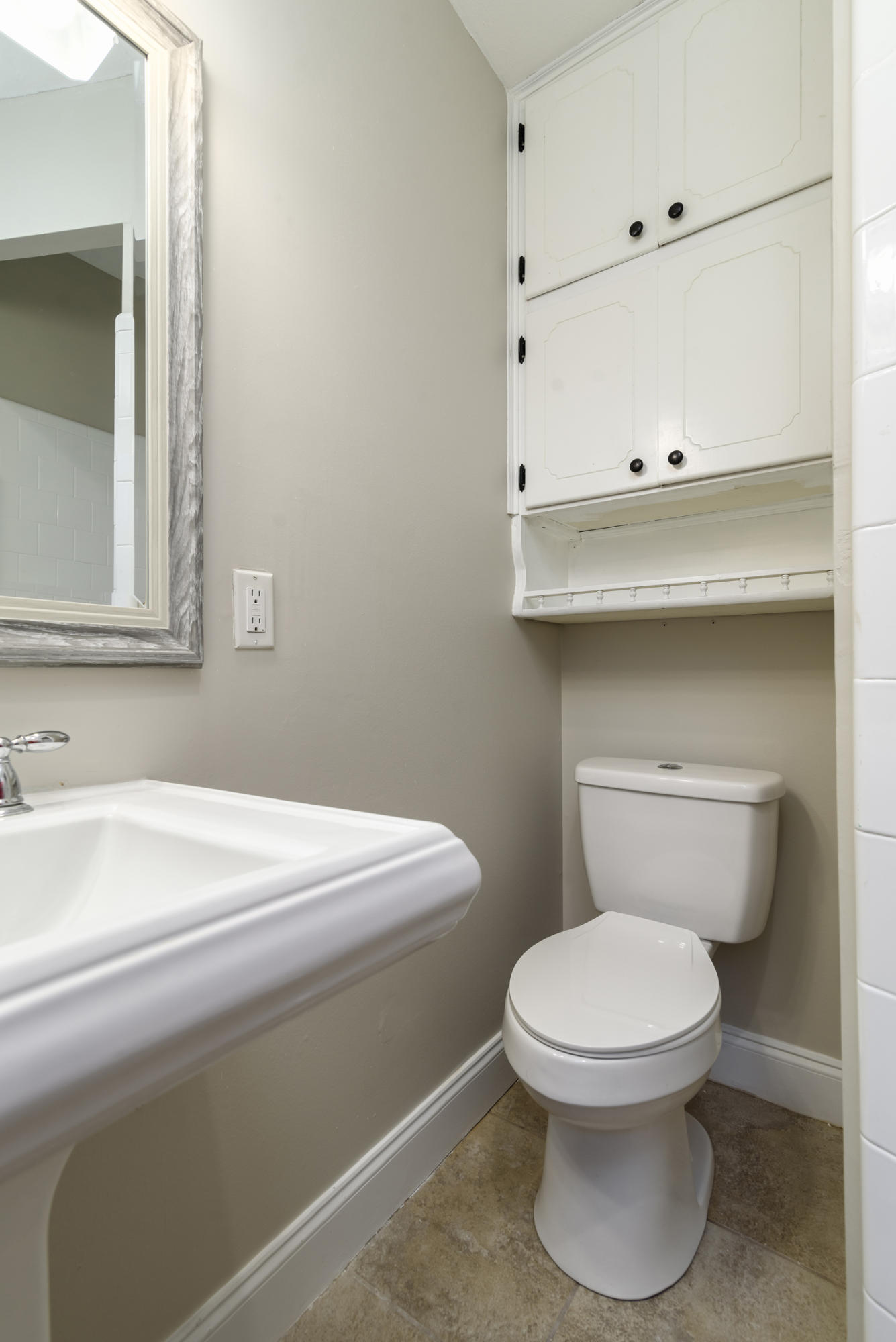 CAROL ANNE MANOR 1ST ADDN - Residential