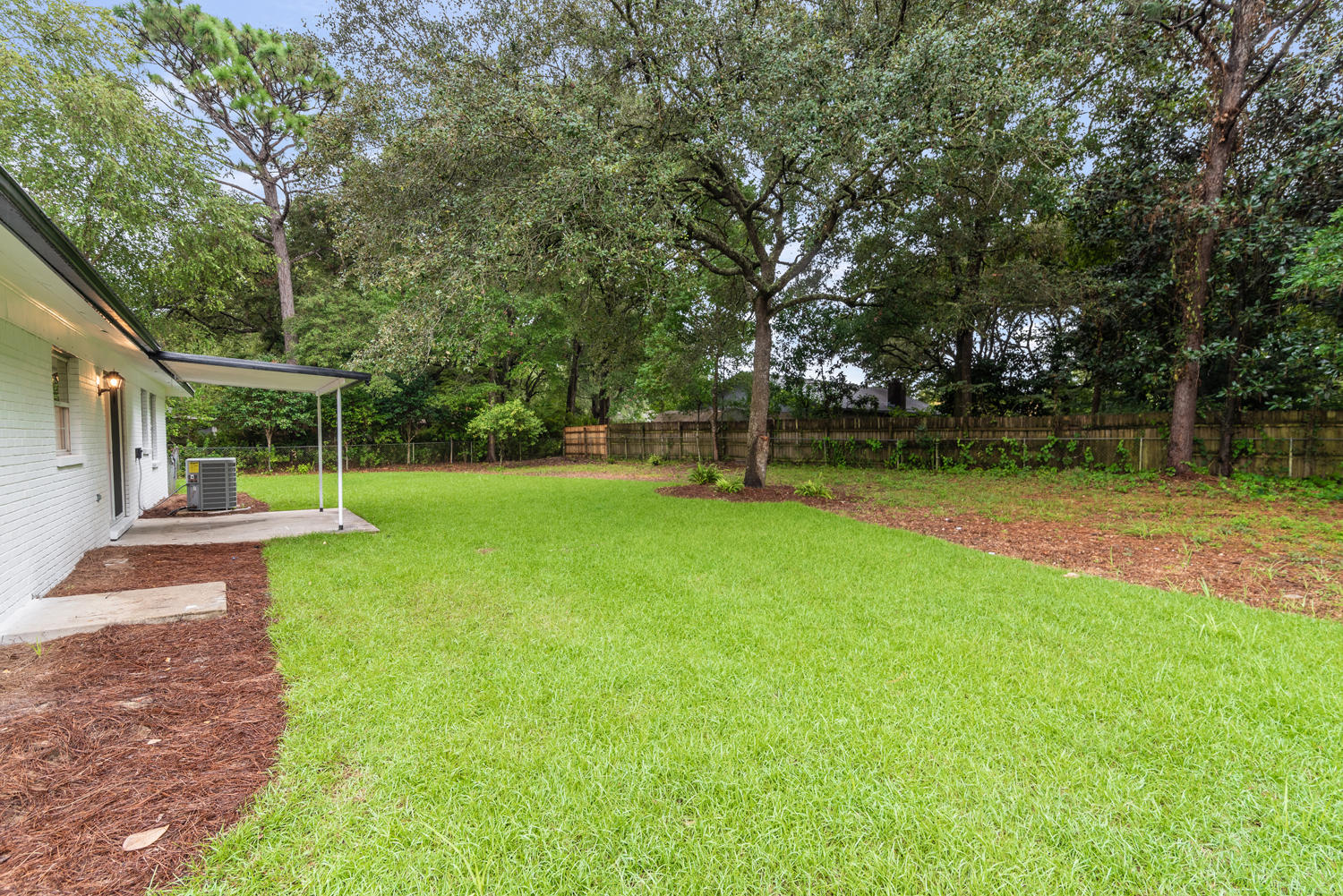 CAROL ANNE MANOR 1ST ADDN - Residential