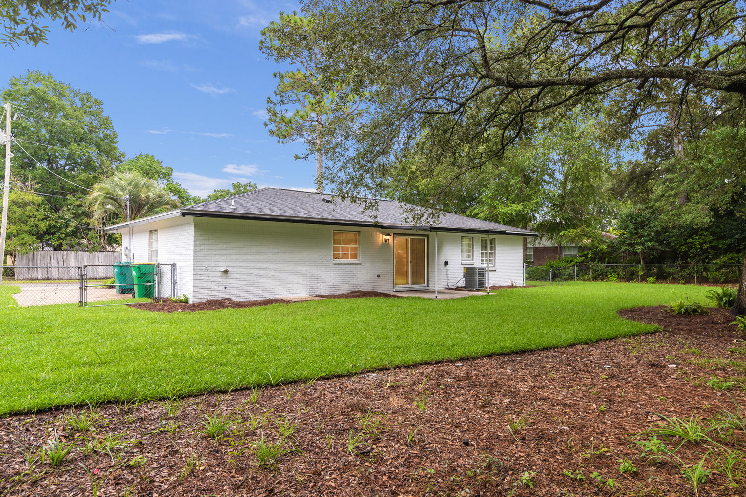 CAROL ANNE MANOR 1ST ADDN - Residential