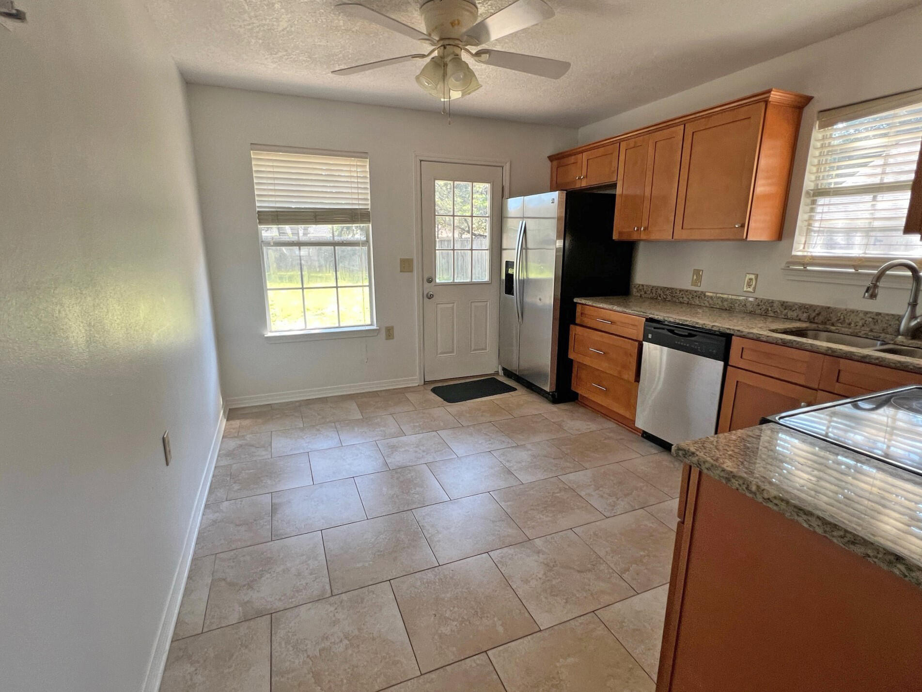 LIVE OAK - Residential