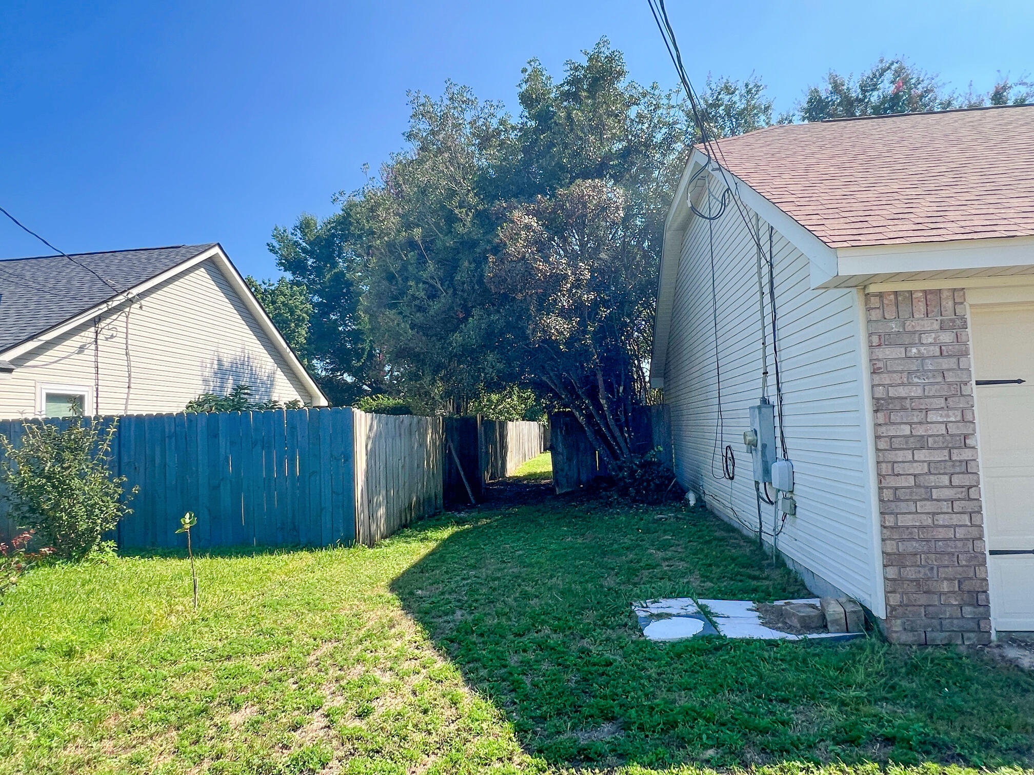 LIVE OAK - Residential