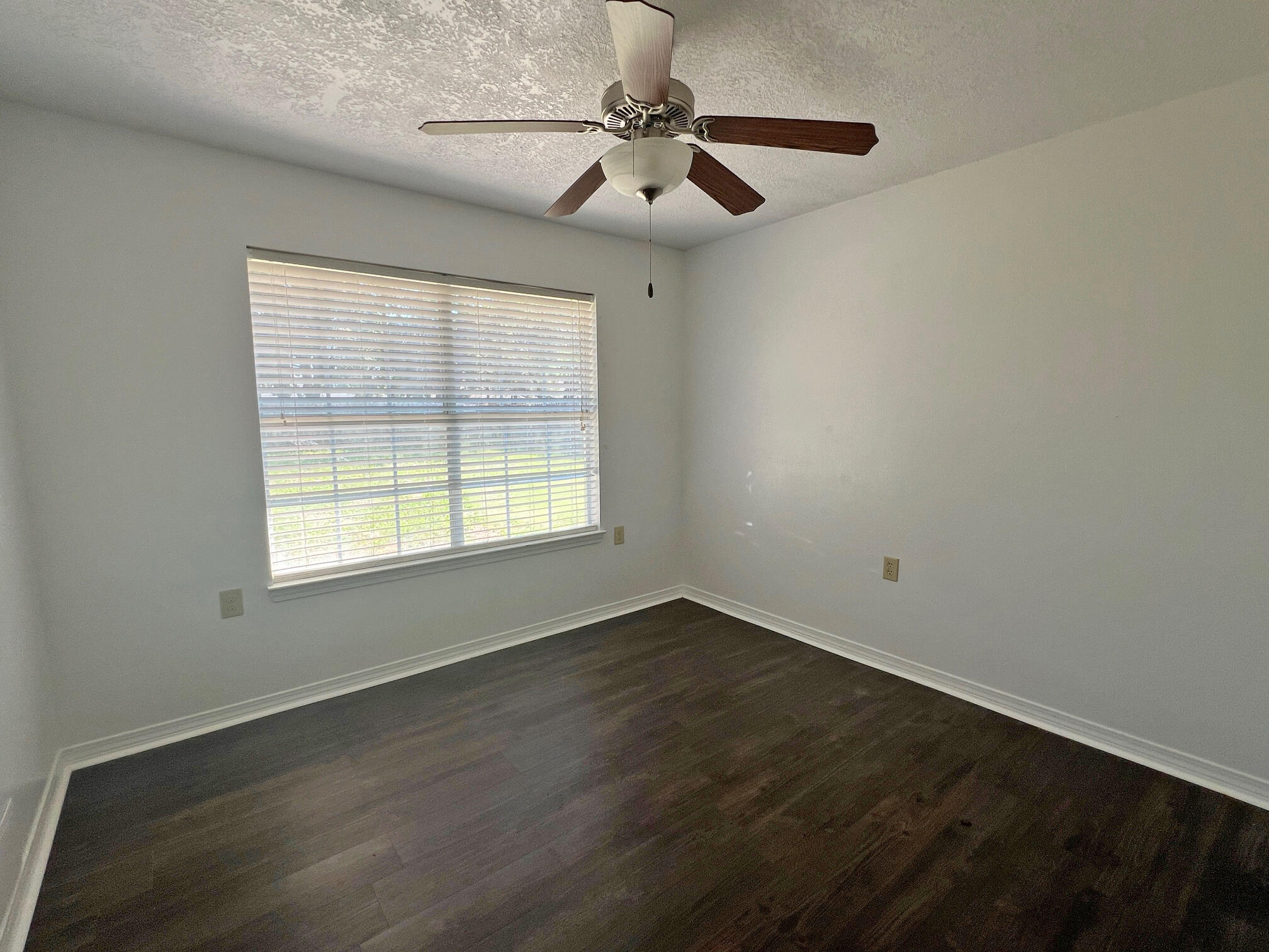 LIVE OAK - Residential