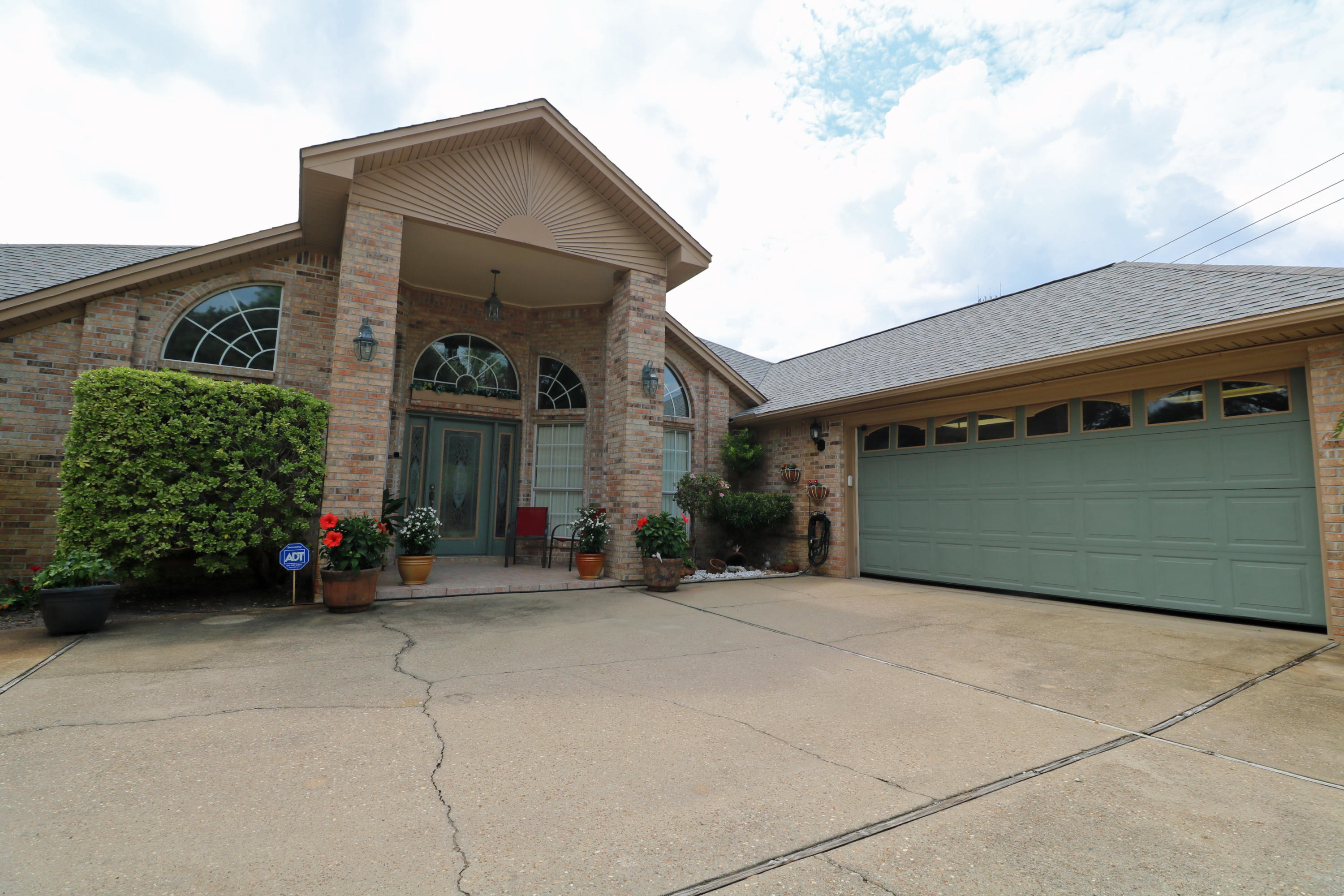 MARINERS COVE - Residential