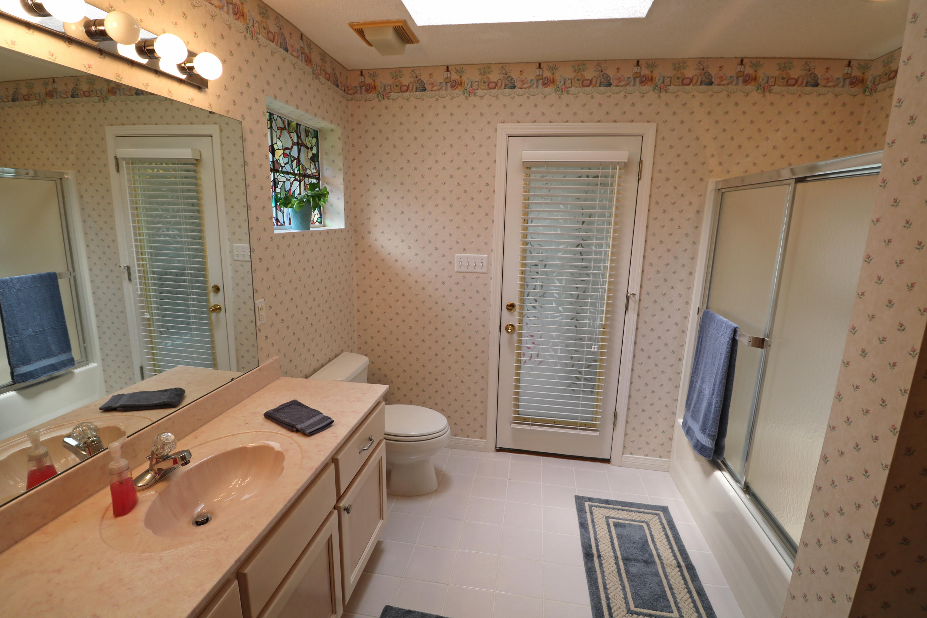 MARINERS COVE - Residential