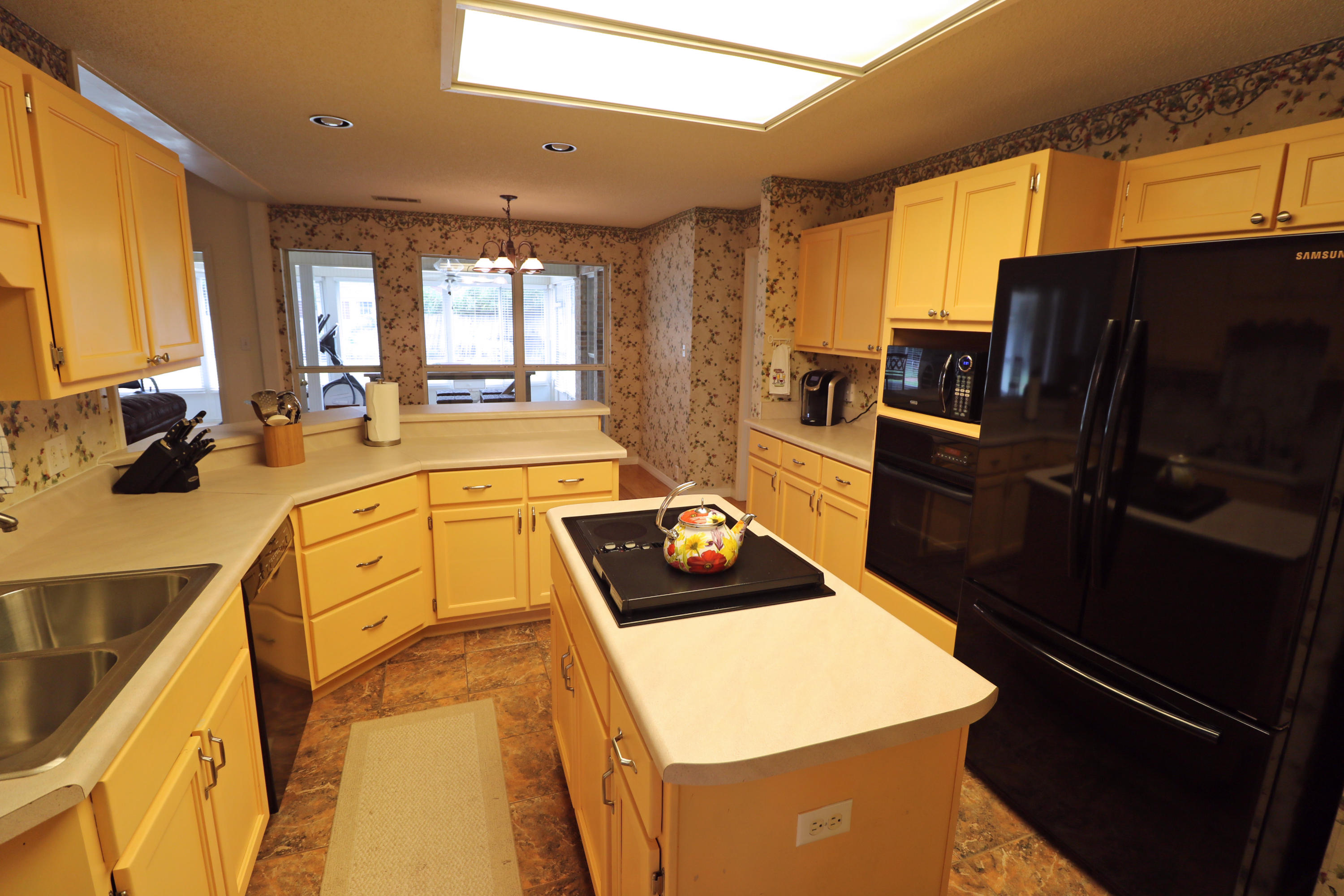 MARINERS COVE - Residential