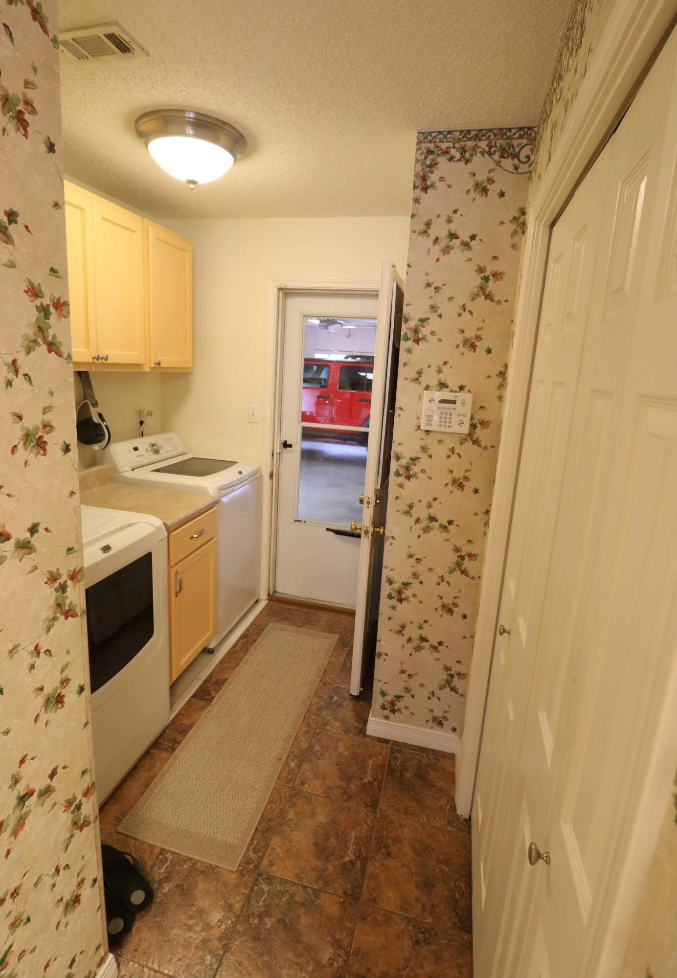 MARINERS COVE - Residential