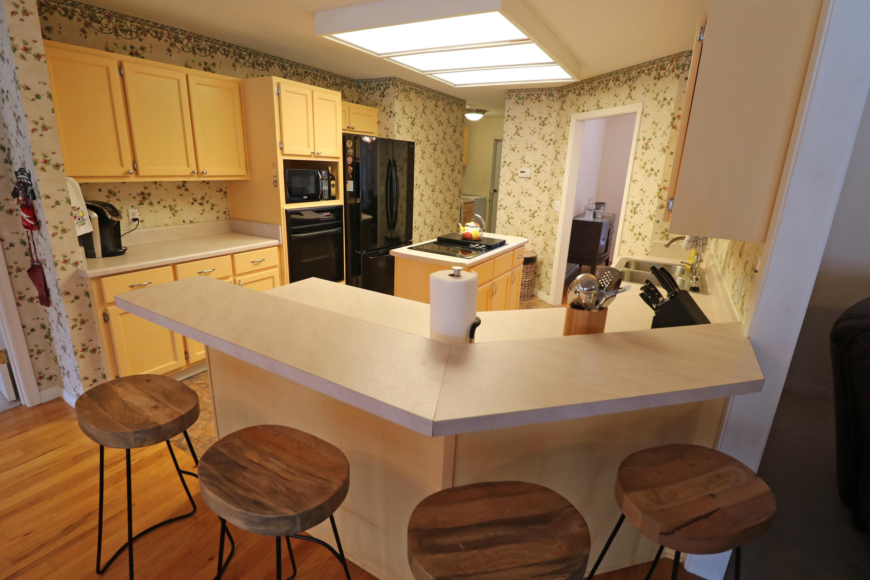 MARINERS COVE - Residential