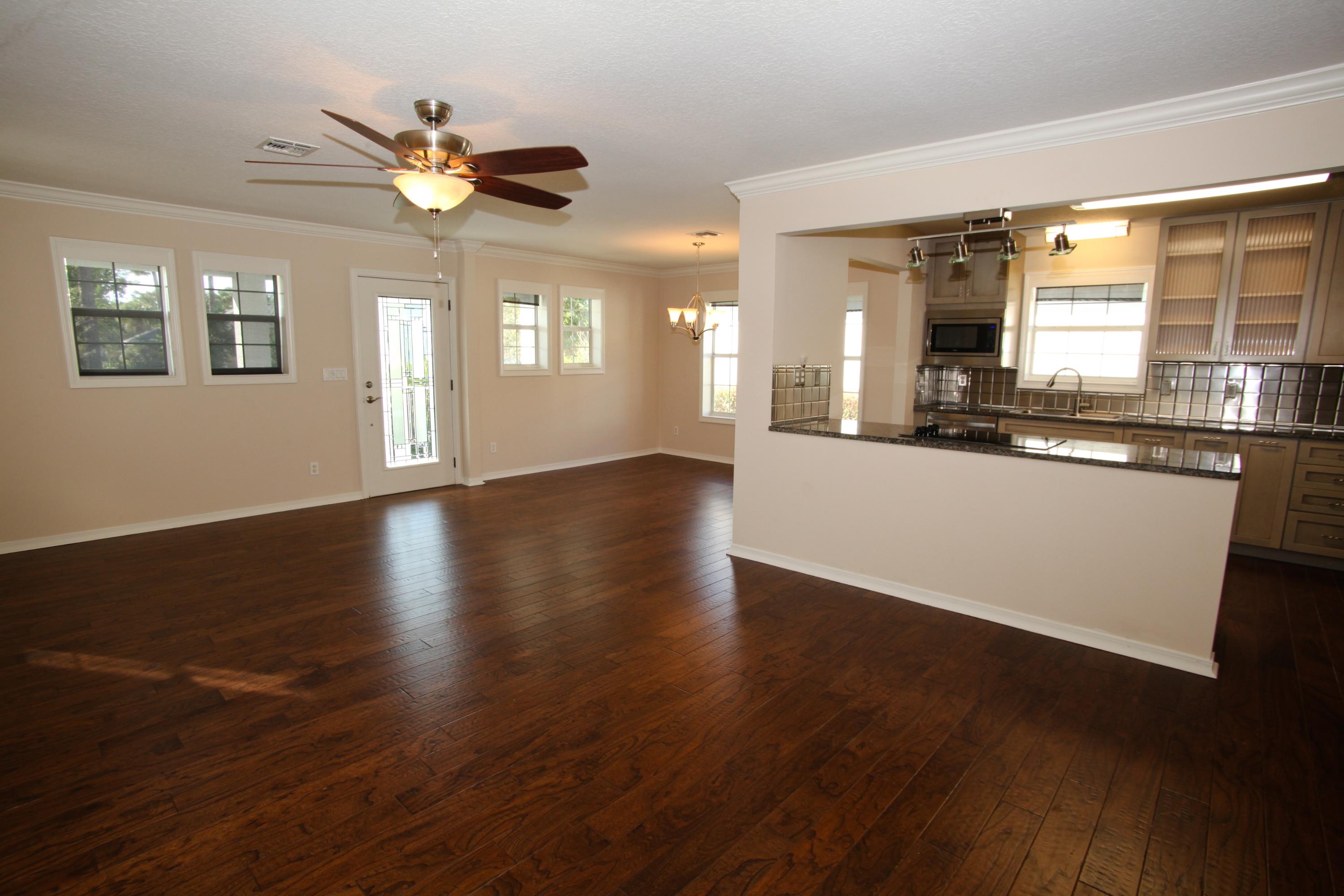 EMERALD LAKES PH 1 - Residential