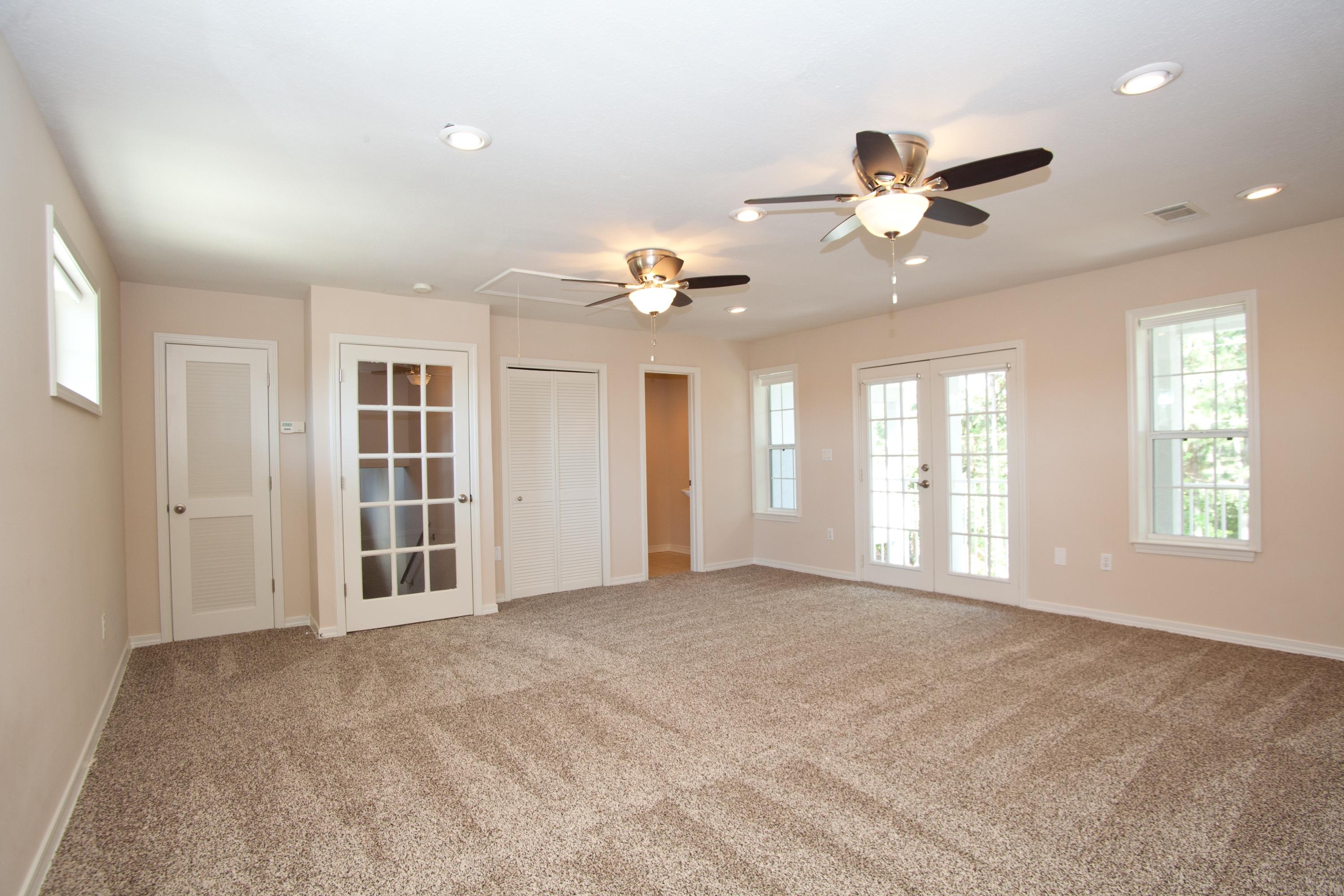 EMERALD LAKES PH 1 - Residential