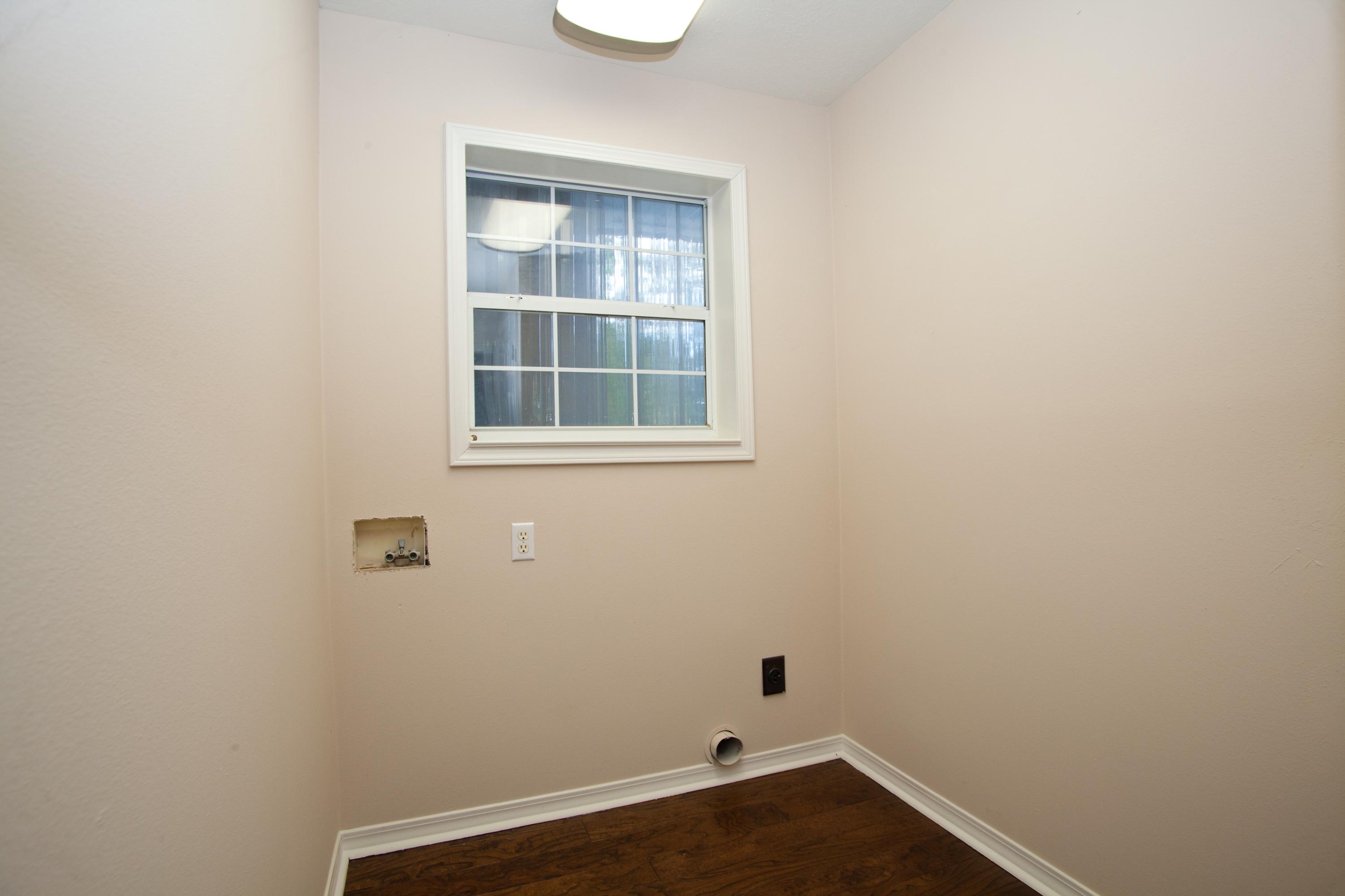 EMERALD LAKES PH 1 - Residential